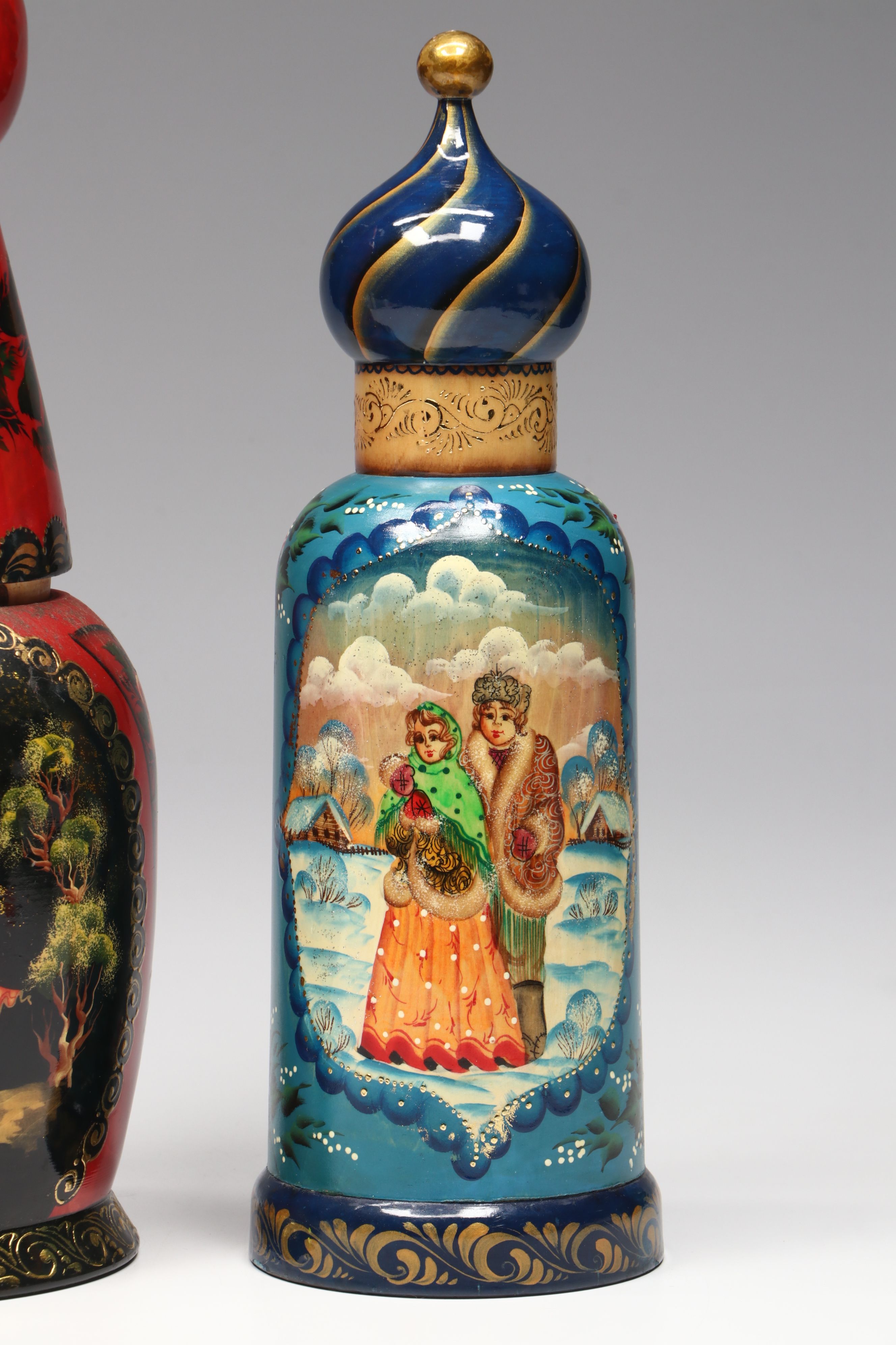 Russian Hand-Painted Folk Art Rooster Wood Bottle Holder with Decorative Bottle