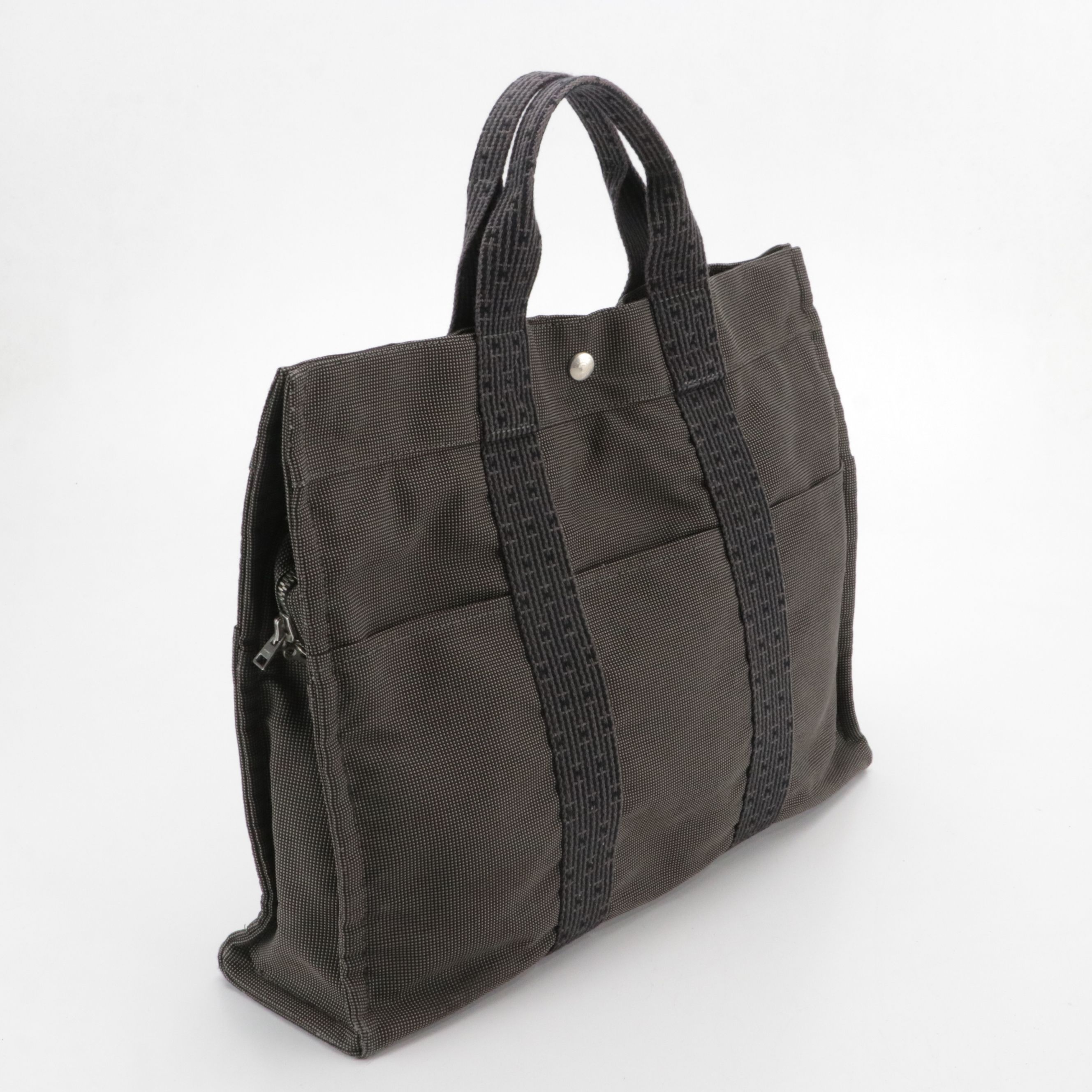 Hermès Toile Canvas Herline Tote MM in Grey/Black