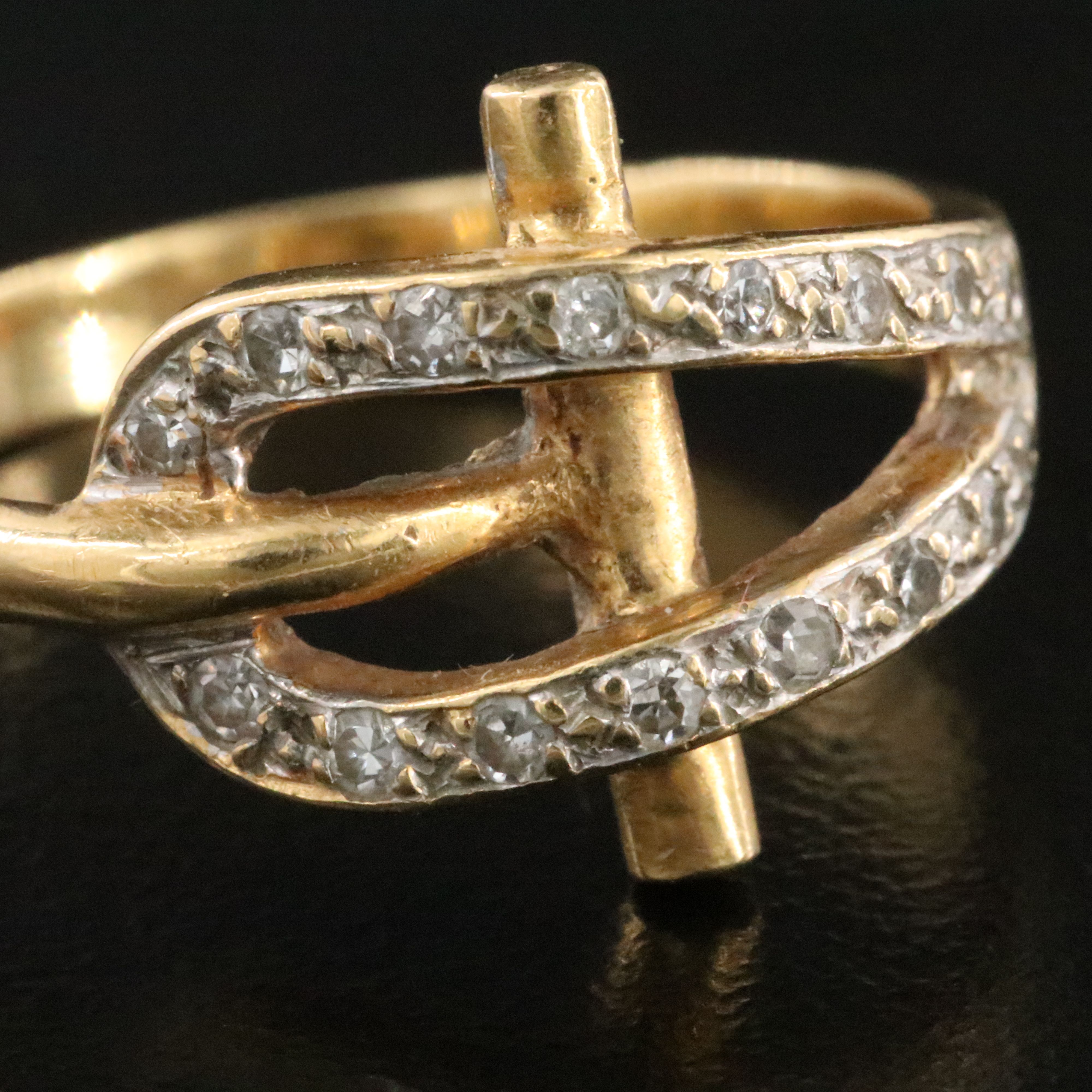Piaget 18K Diamond Buckle Ring