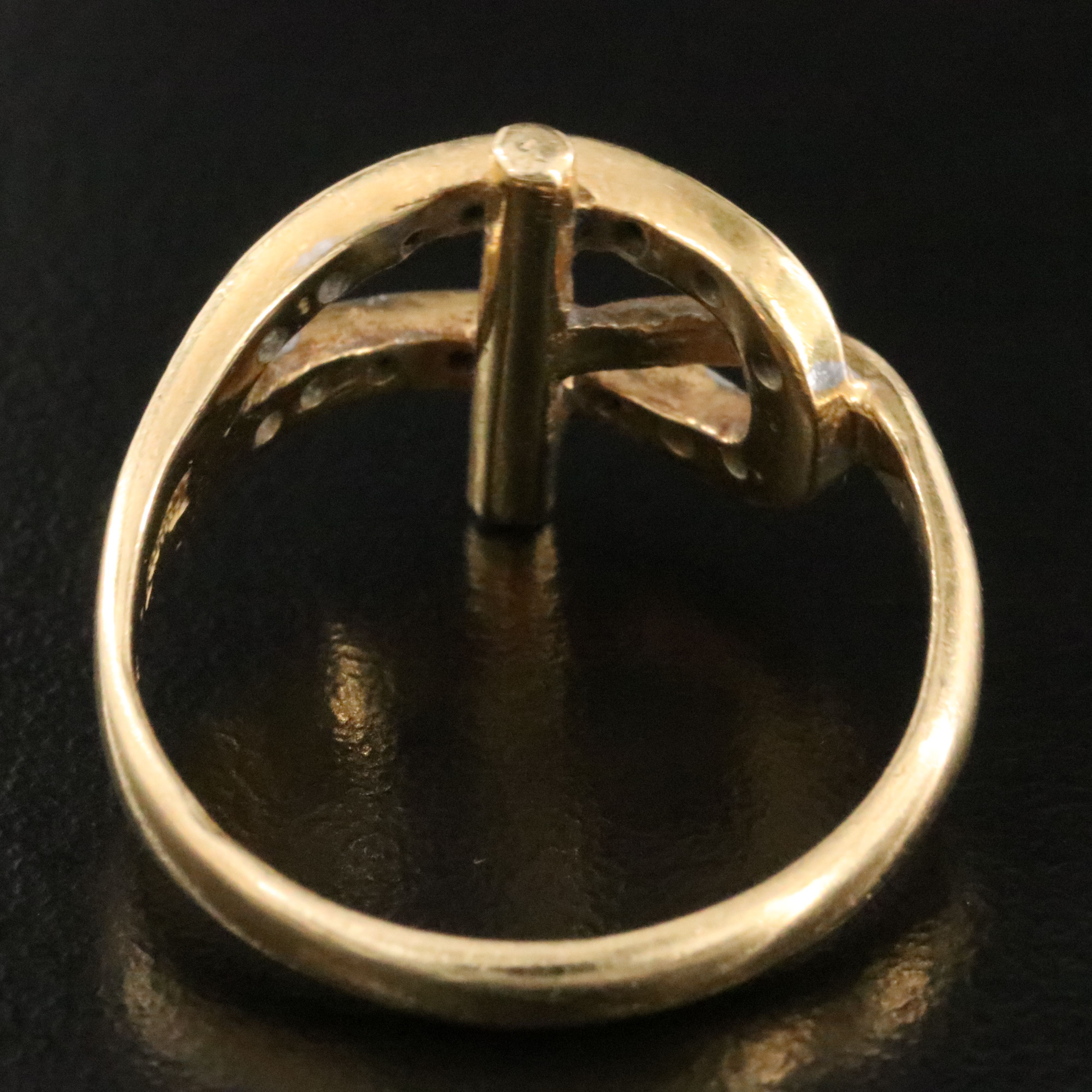 Piaget 18K Diamond Buckle Ring