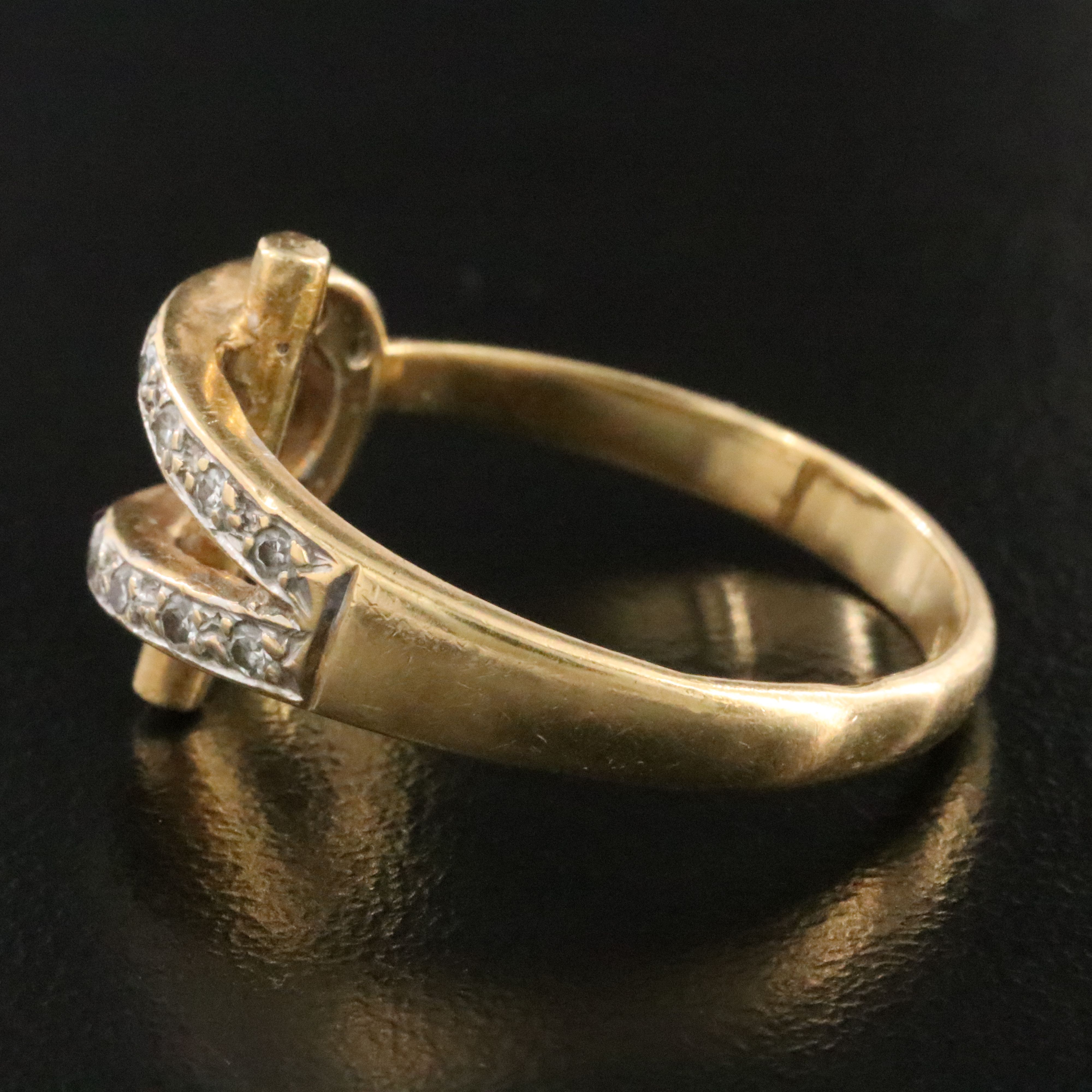 Piaget 18K Diamond Buckle Ring