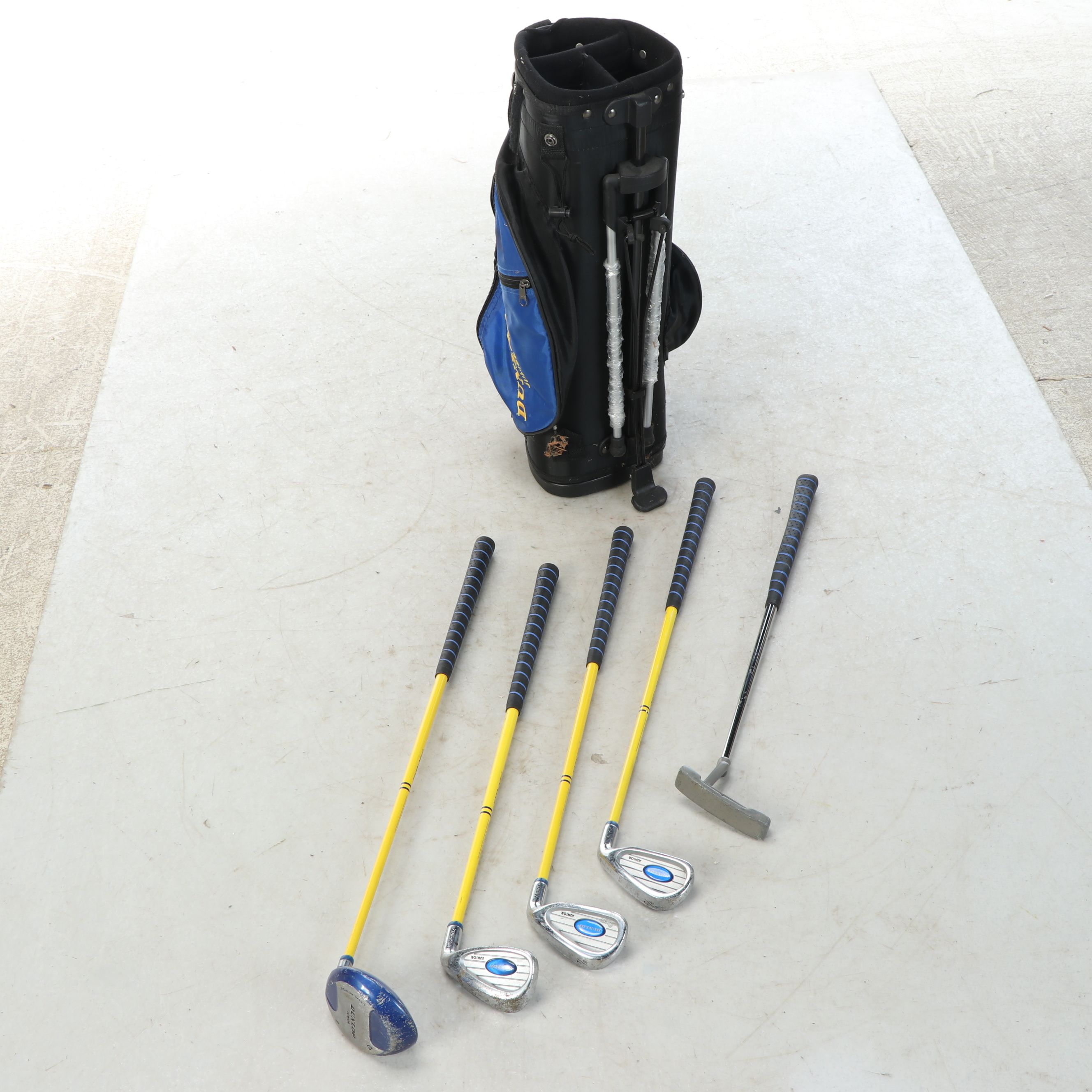 Tech Edge "Junior Tour" with Dunlop and Other Child's Golf Clubs, Bags