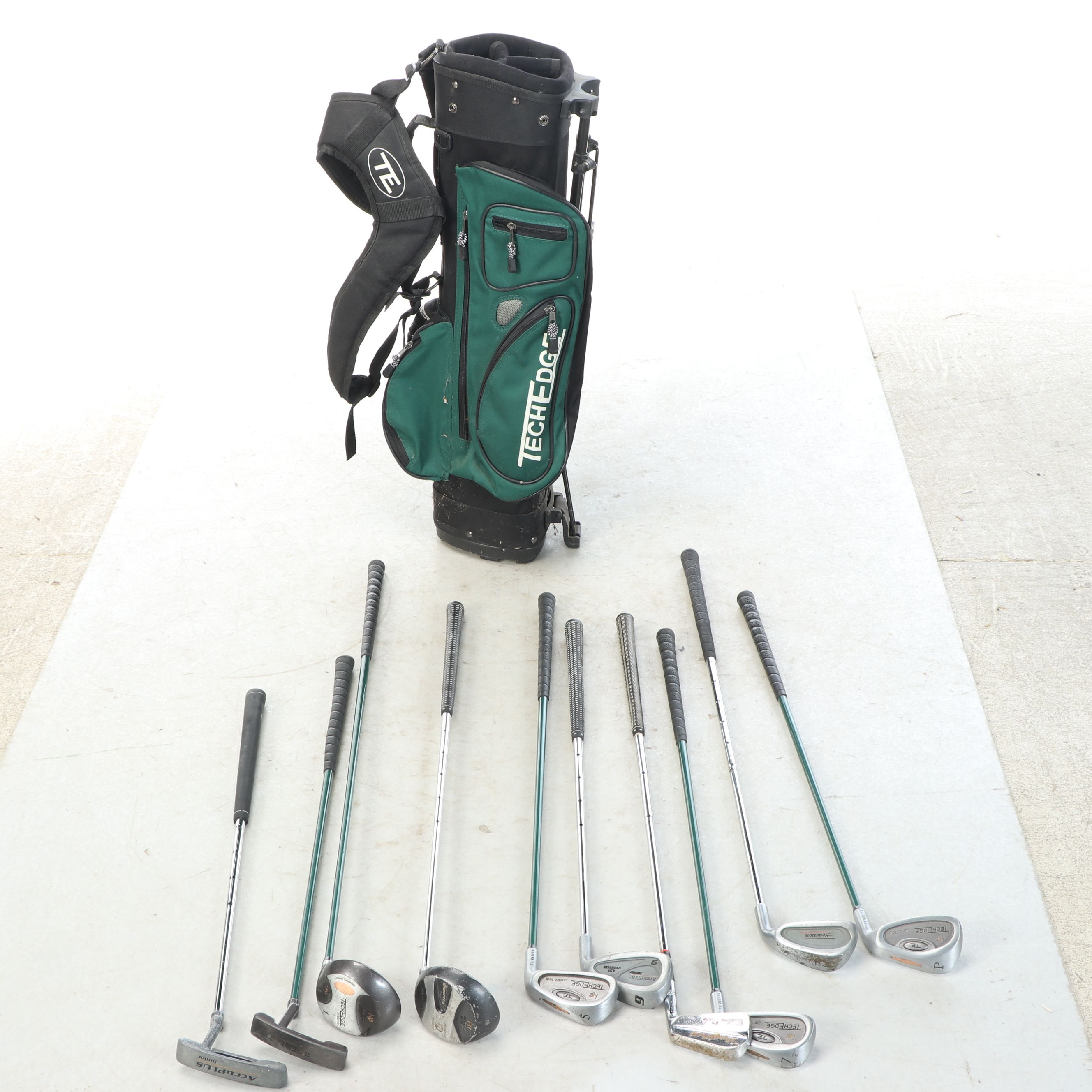 Tech Edge "Junior Tour" with Dunlop and Other Child's Golf Clubs, Bags