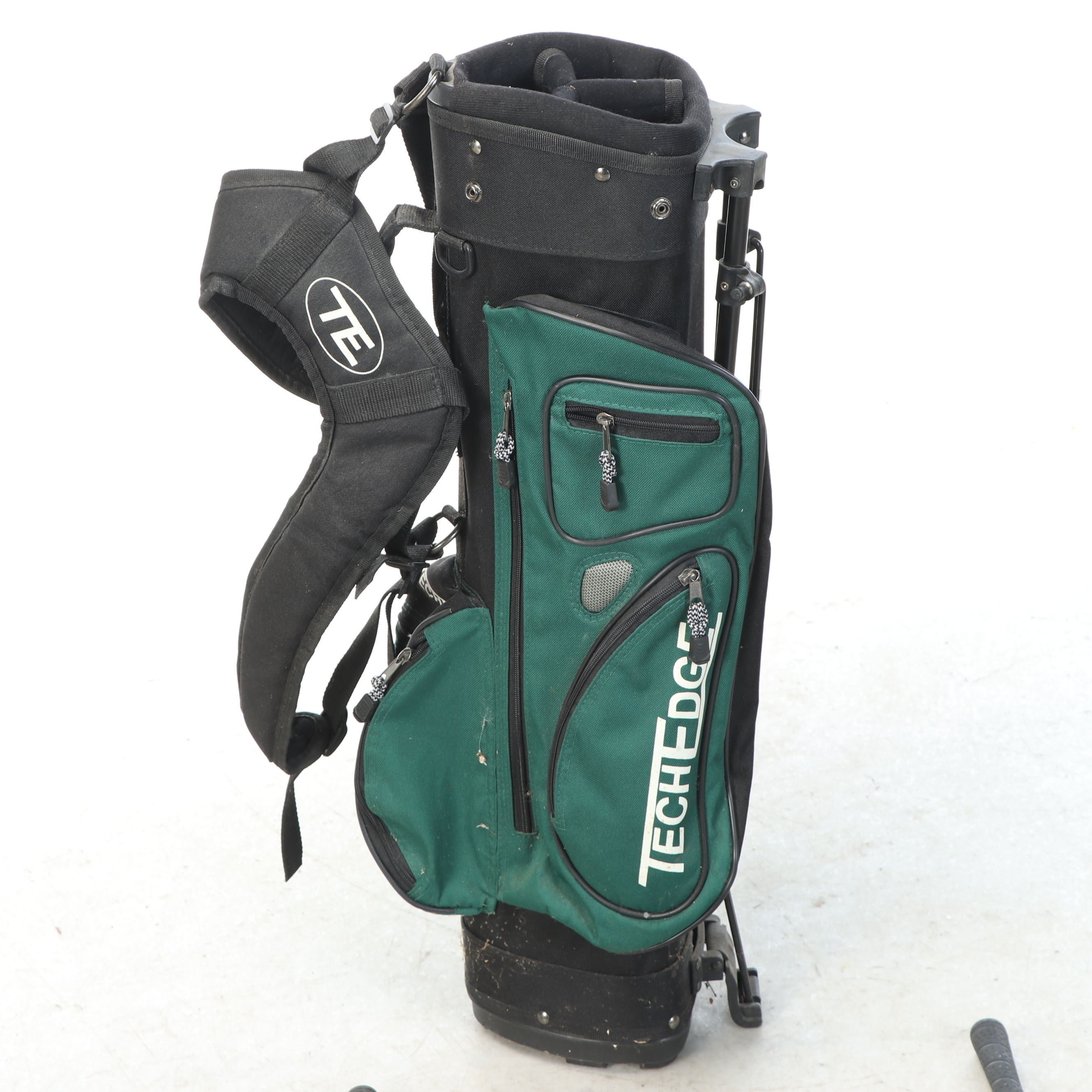 Tech Edge "Junior Tour" with Dunlop and Other Child's Golf Clubs, Bags