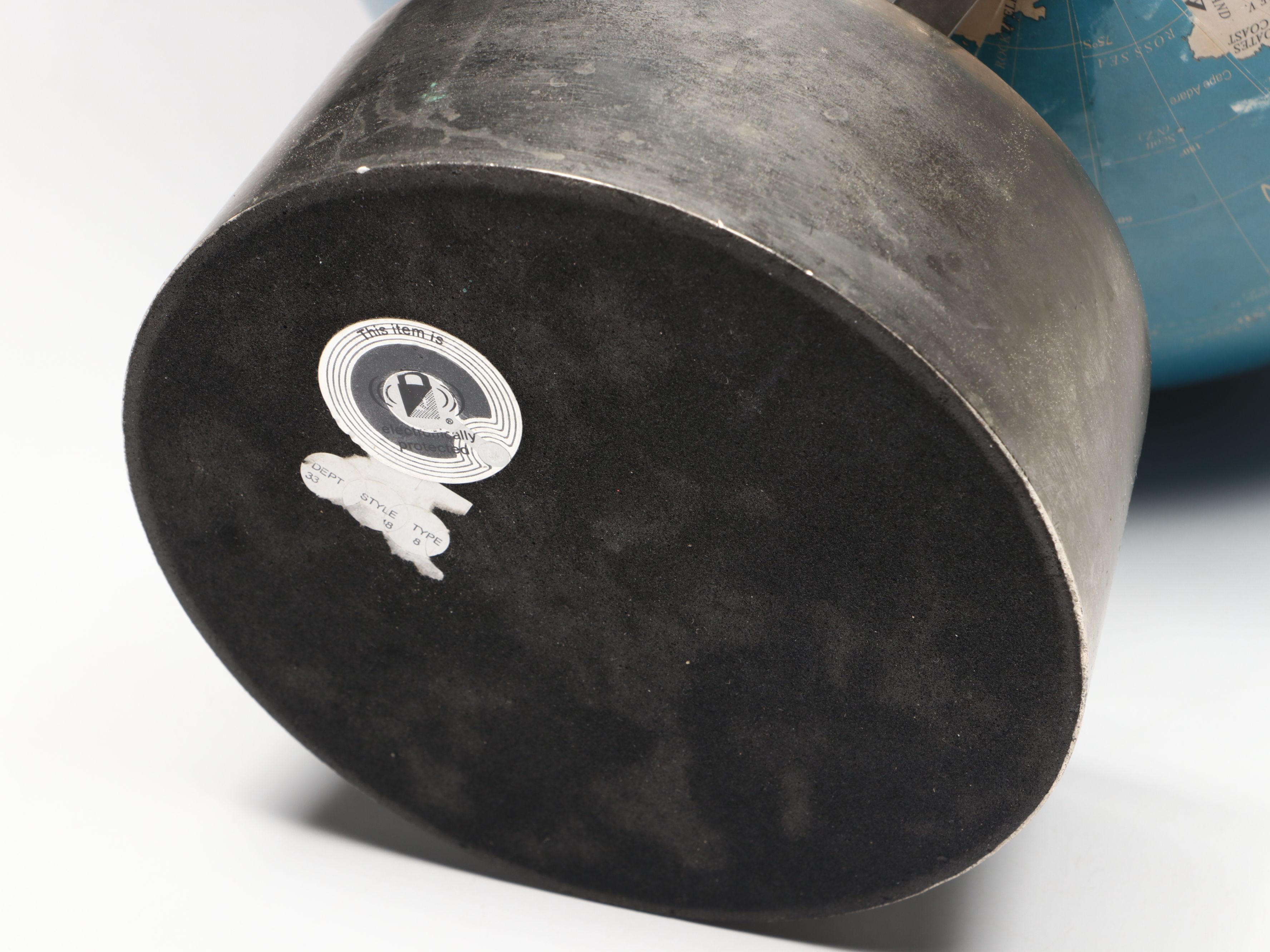 Ultimate Globes Plastic and Metal Desk Globe, 2010s