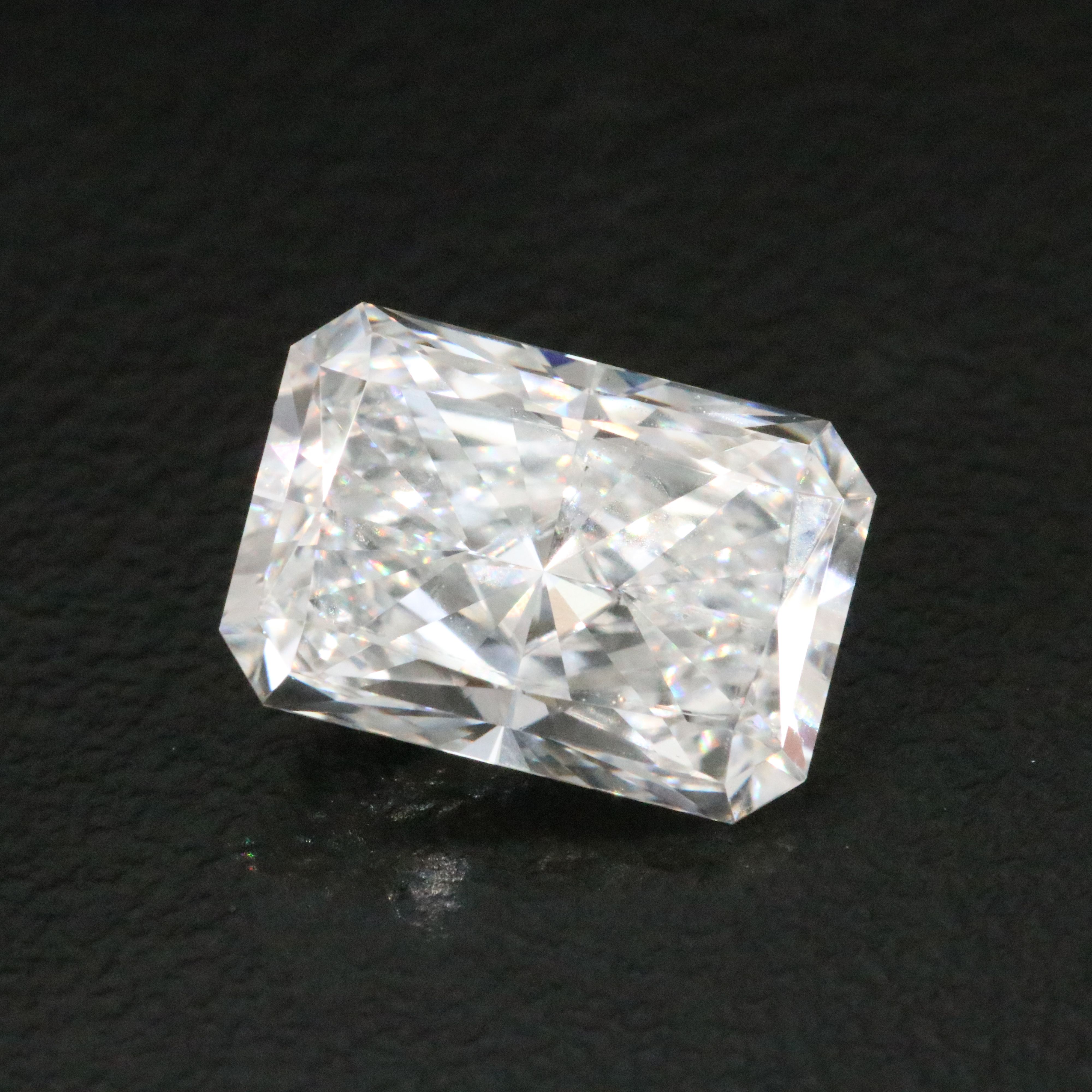 Loose 2.86 CT Lab Grown Diamond with IGI Report