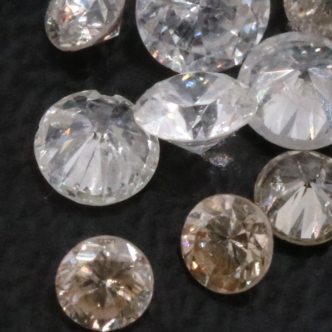 Loose 1.01 CTW Diamond Lot Including Fancy Brown