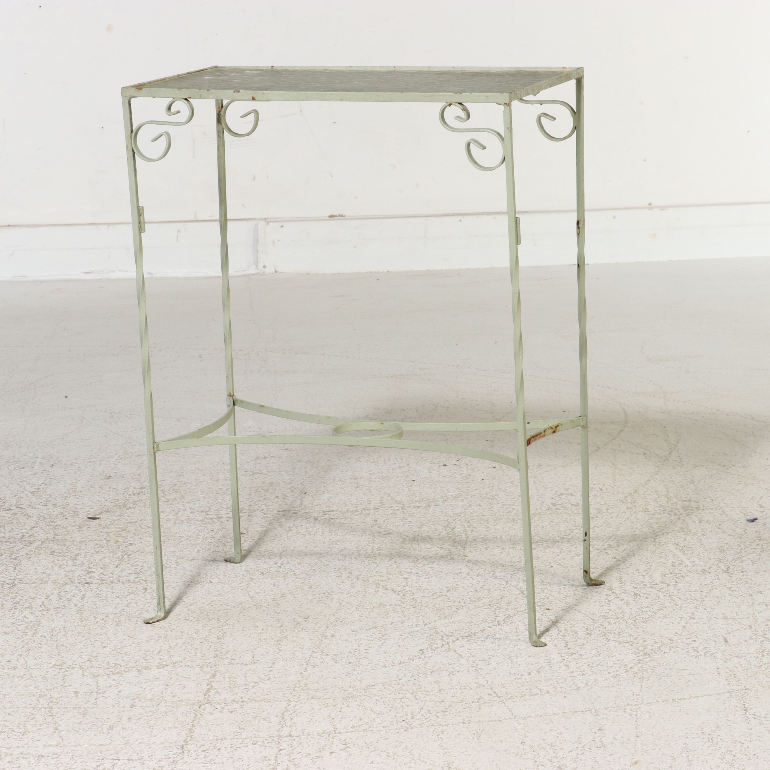 Green-Painted Wrought Iron Patio Lounge Furniture, Late 20th Century