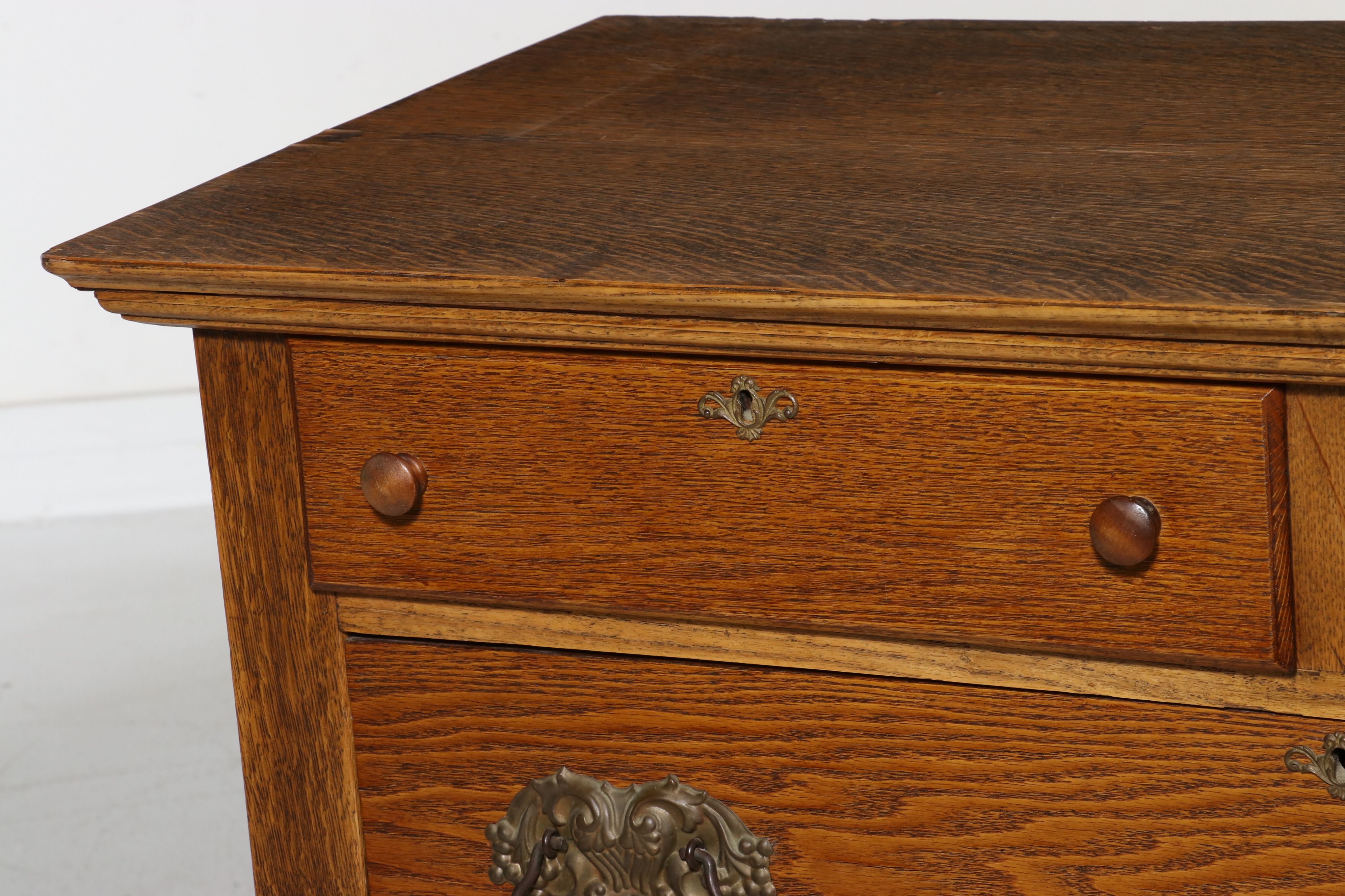 American Late Victorian Oak Sideboard, Late 19th/Early 20th Century