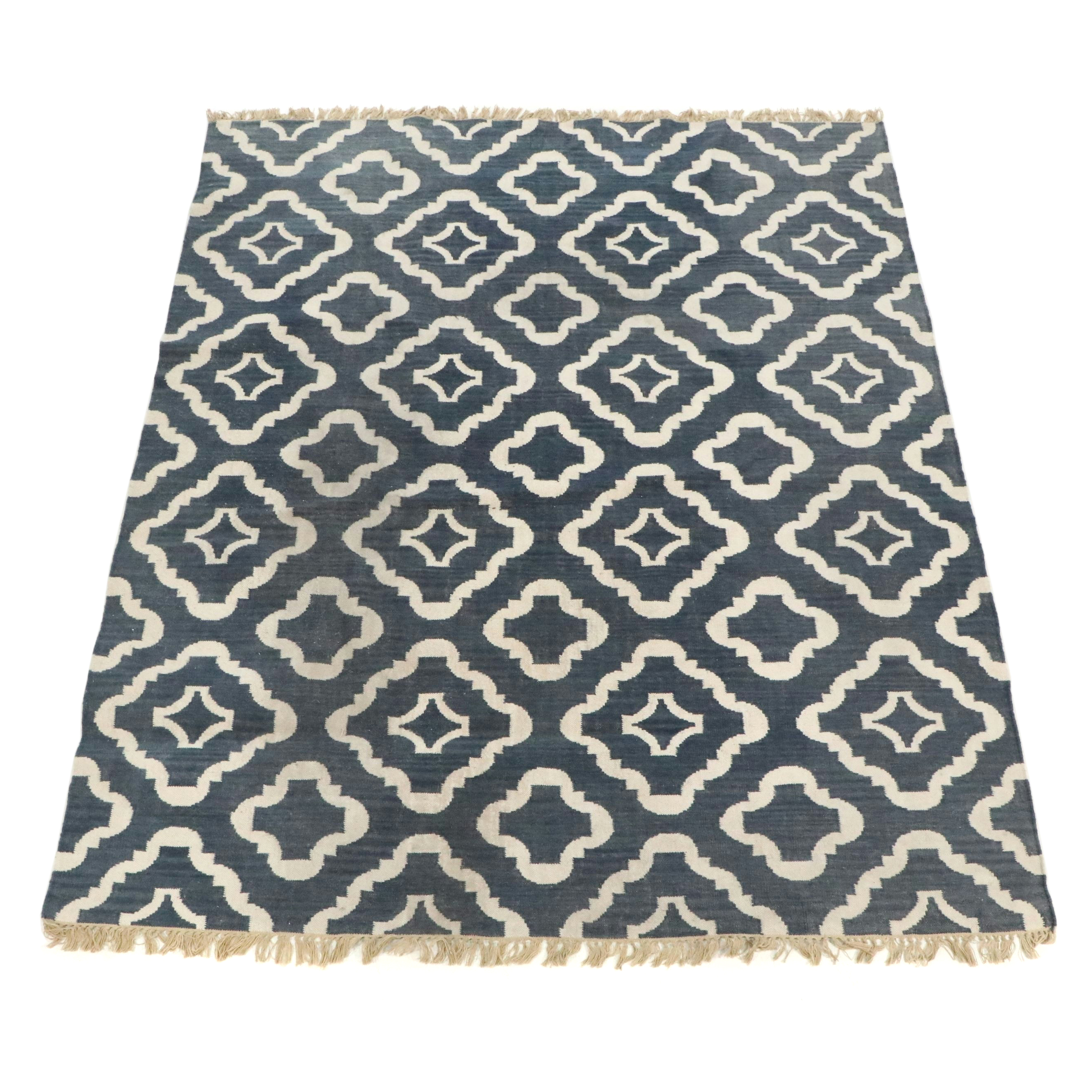 8' x 10'3 Handwoven Contemporary Navy and Cream Quatrefoil Area Rug