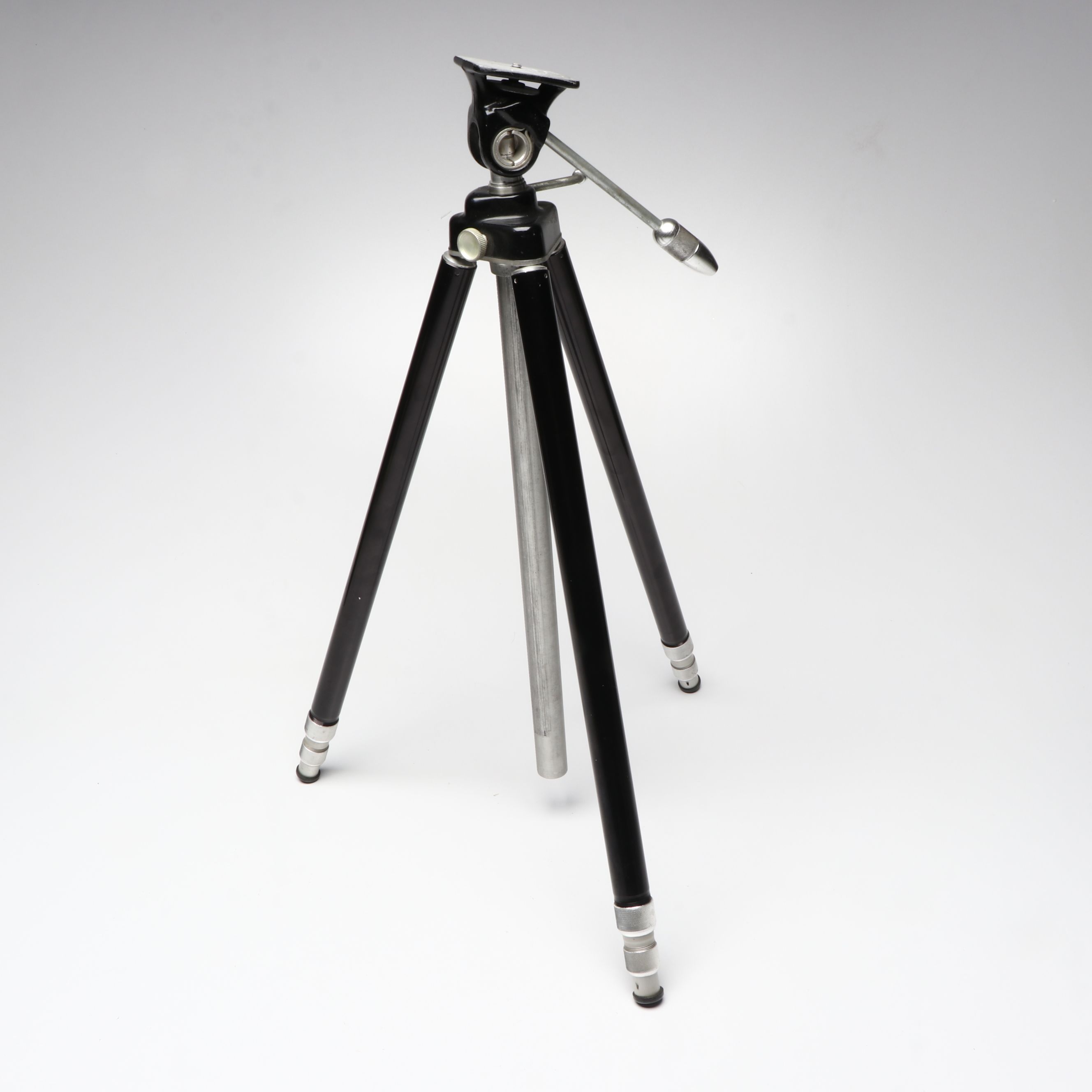 Argus A, Minolta 7S, Other Film Cameras with Accessories, Early to Mid-20th C.