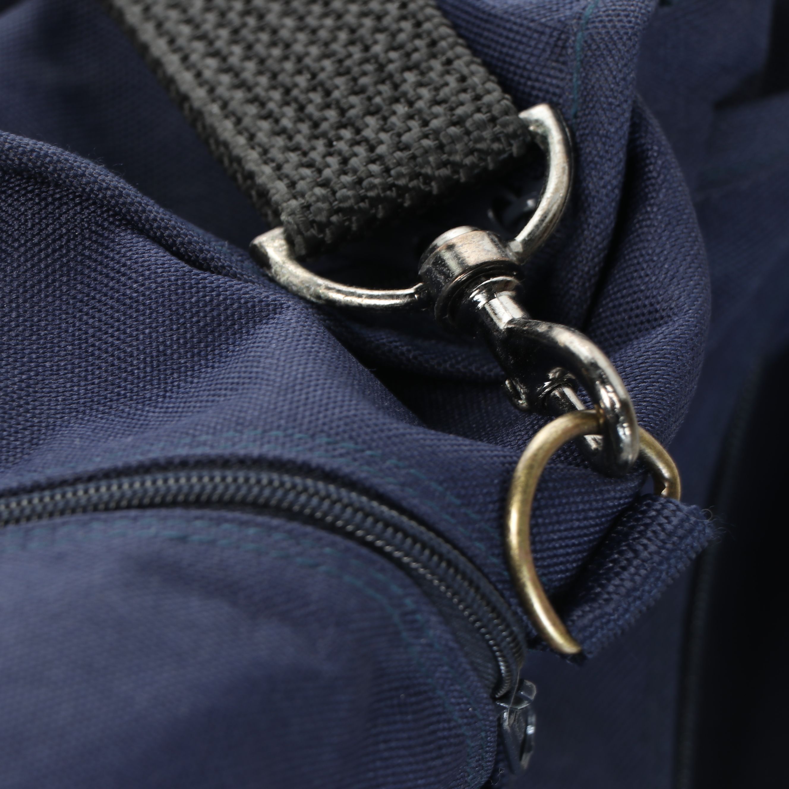 Wicked Audio Solus Headphones, The Met Baseball Cap, and More Décor