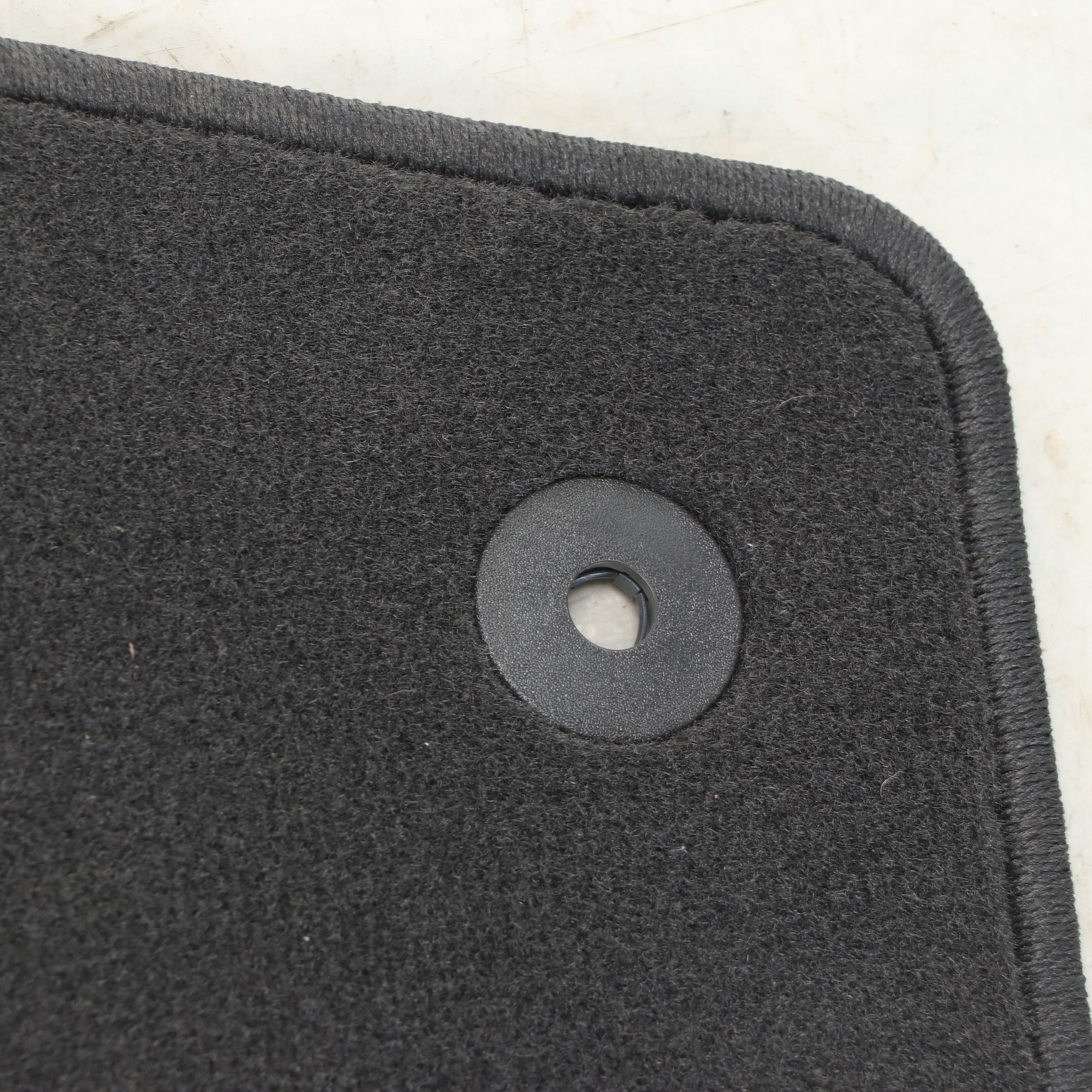 Wicked Audio Solus Headphones, The Met Baseball Cap, and More Décor