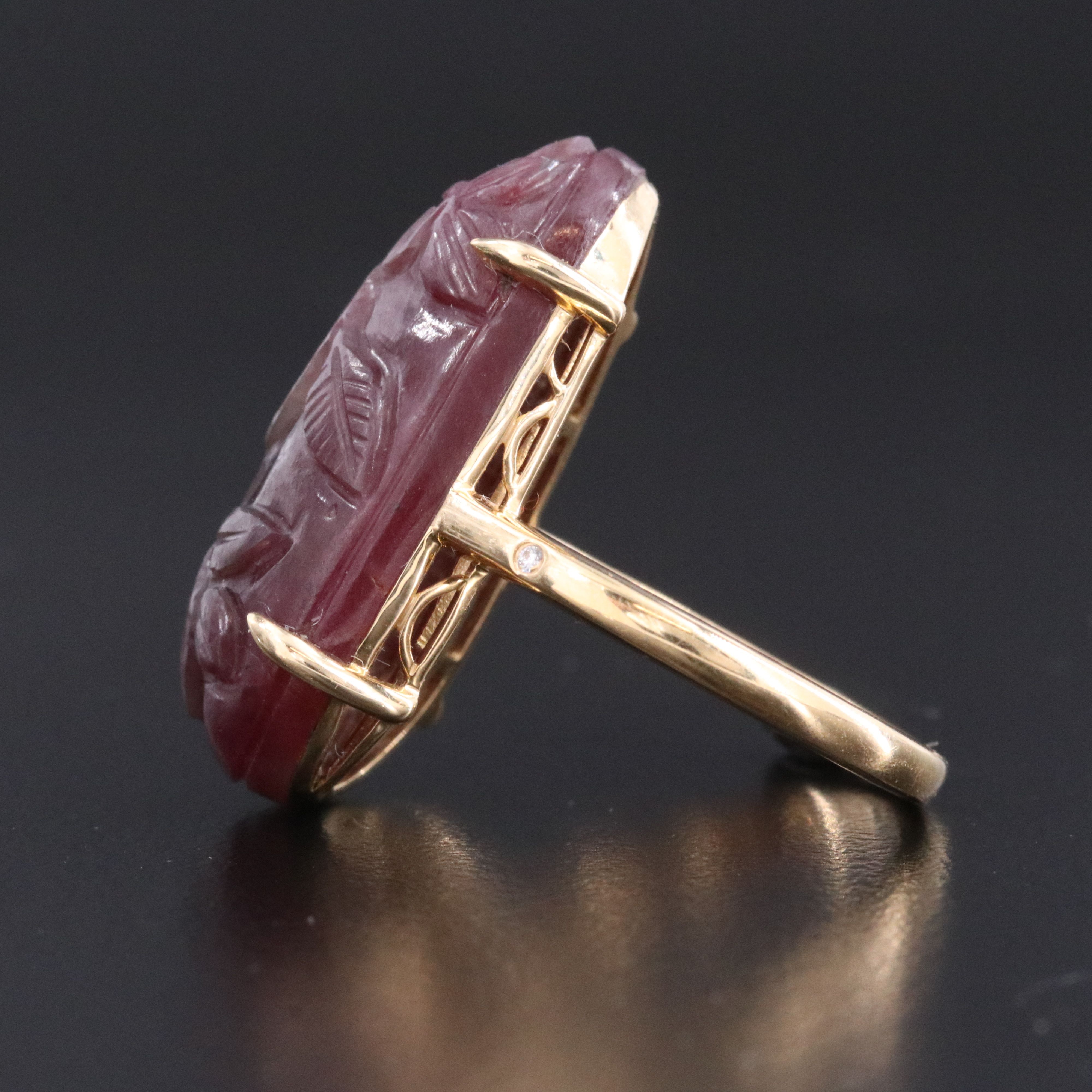 Chromia 18K 25.67 CT Ruby and Diamond Ring