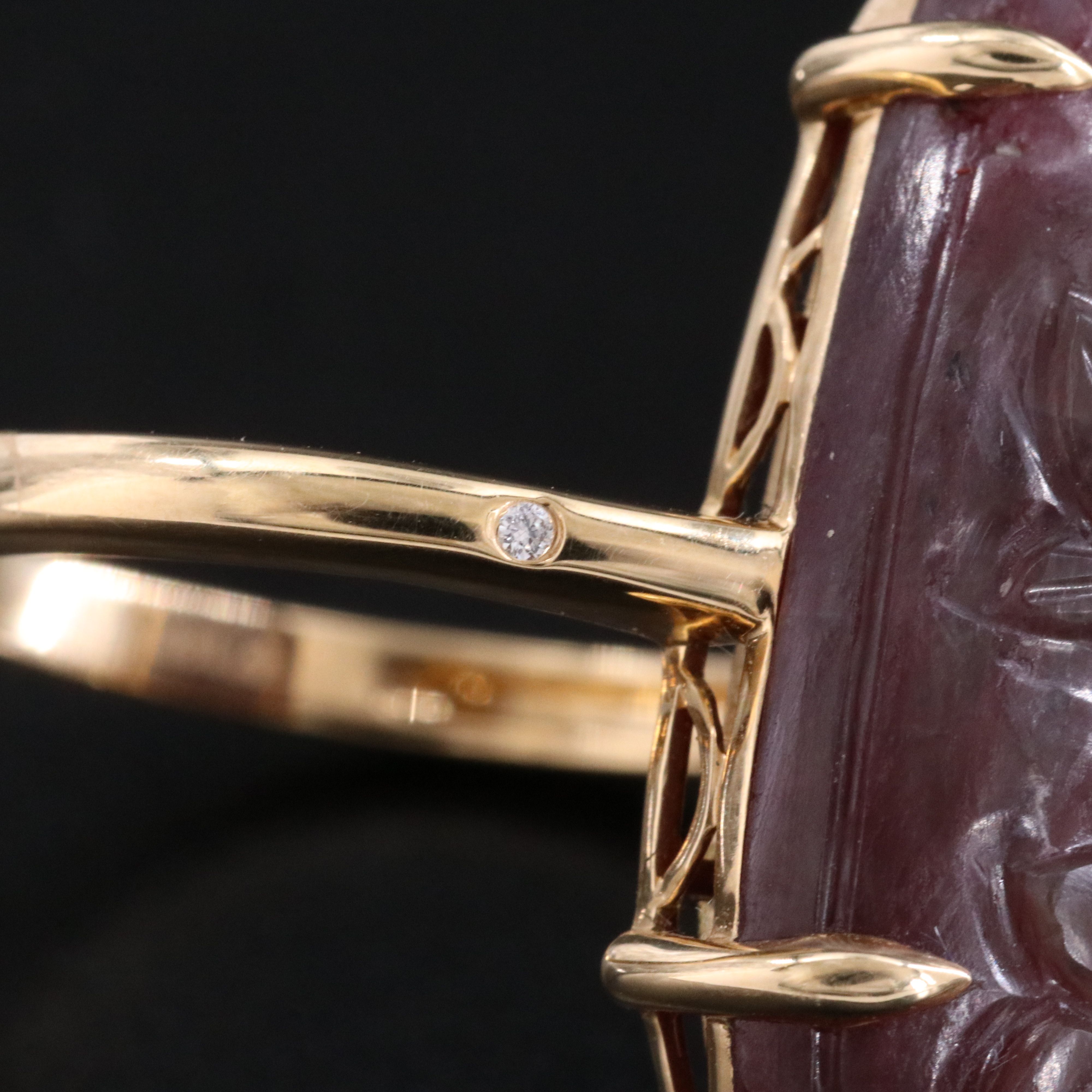 Chromia 18K 25.67 CT Ruby and Diamond Ring