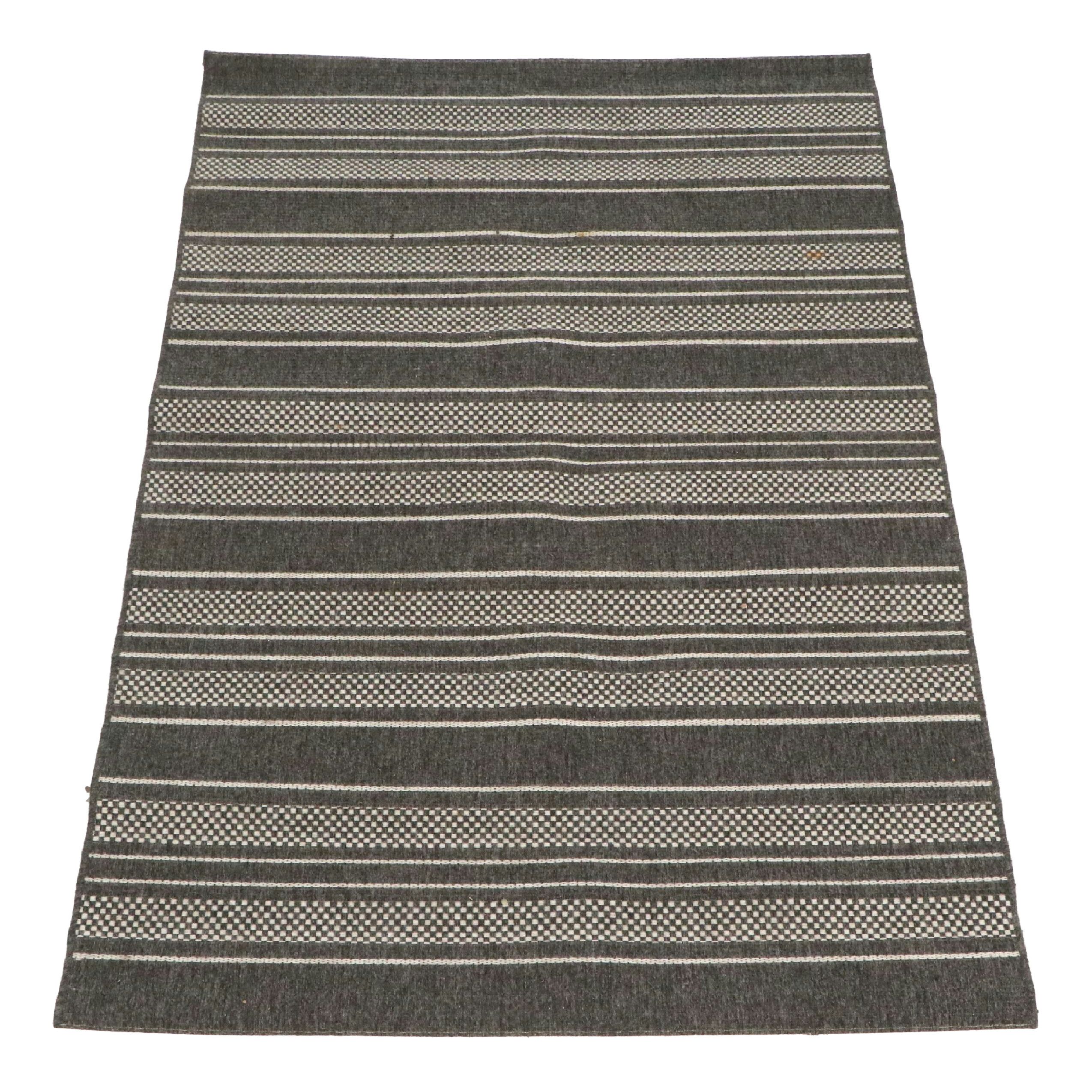 6'4 x 9'6 Machine Made Indoor/Outdoor Striped Area Rug