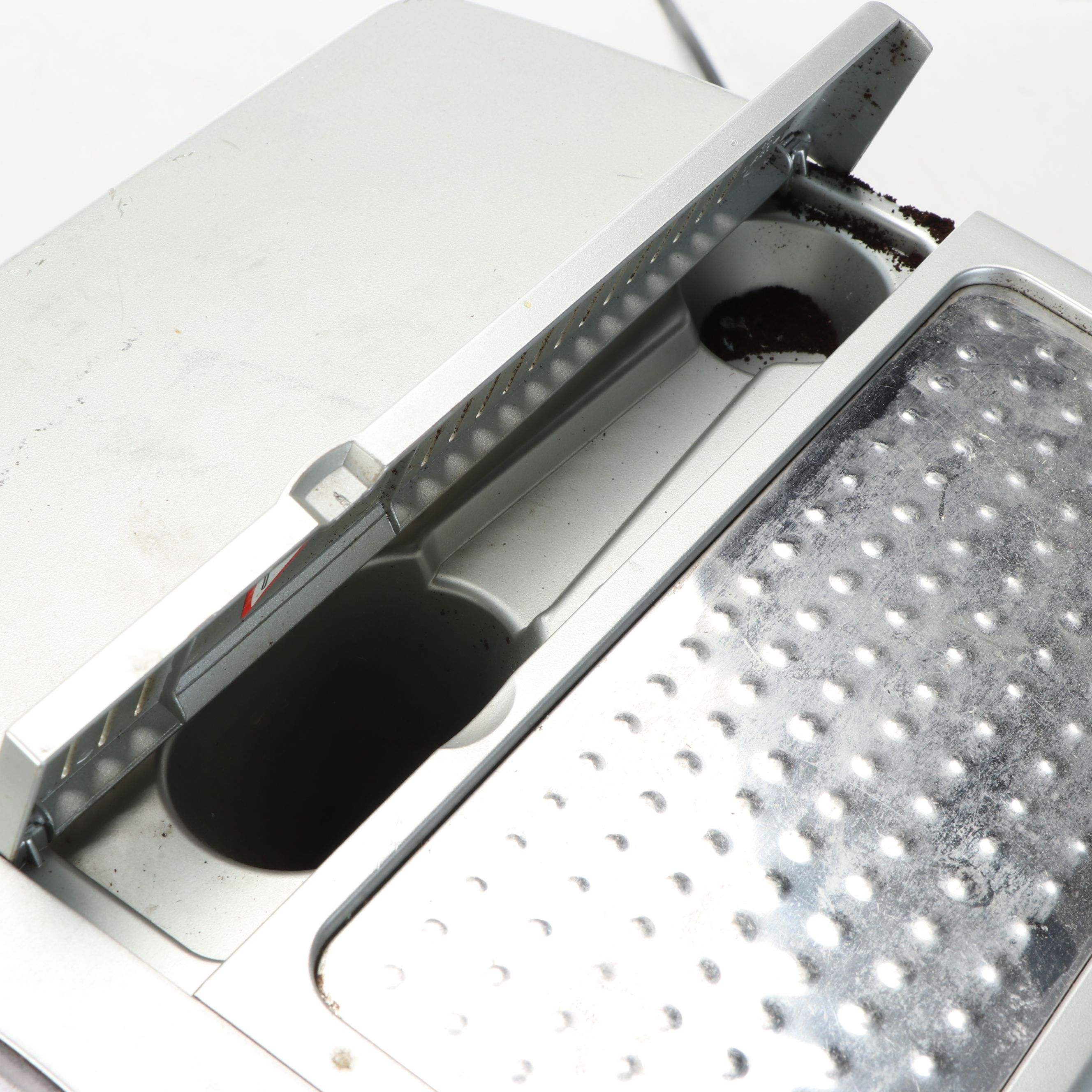 DeLonghi Magnifica Espresso Machine