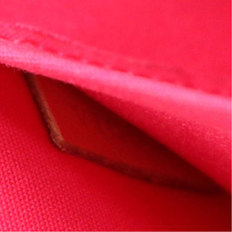 Louis Vuitton Sullivan Horizontal PM Shoulder Bag in Fuchsia Monogram Vernis