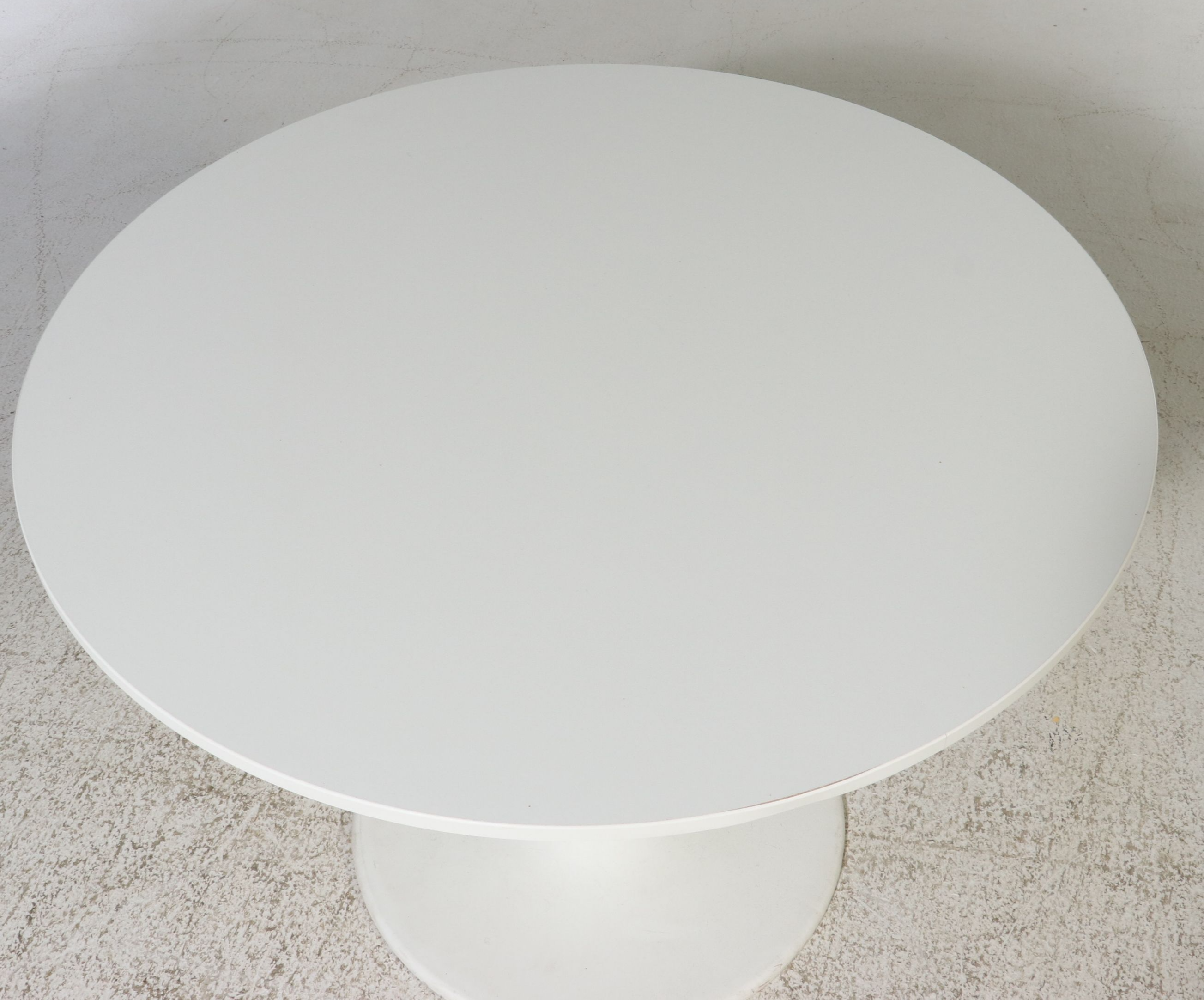 Five-Piece Mid Century Modern Style Dining Set with Tulip Table