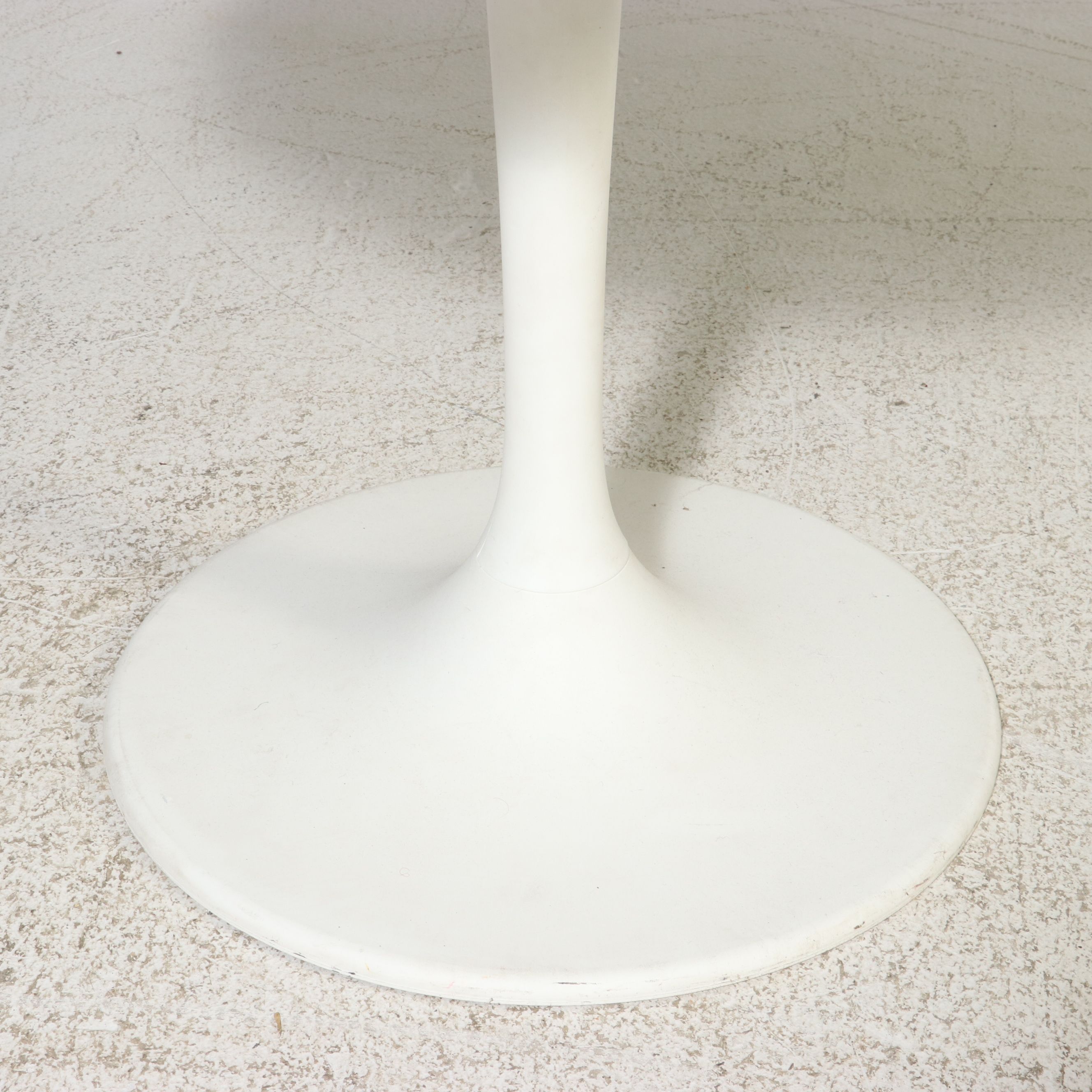 Five-Piece Mid Century Modern Style Dining Set with Tulip Table