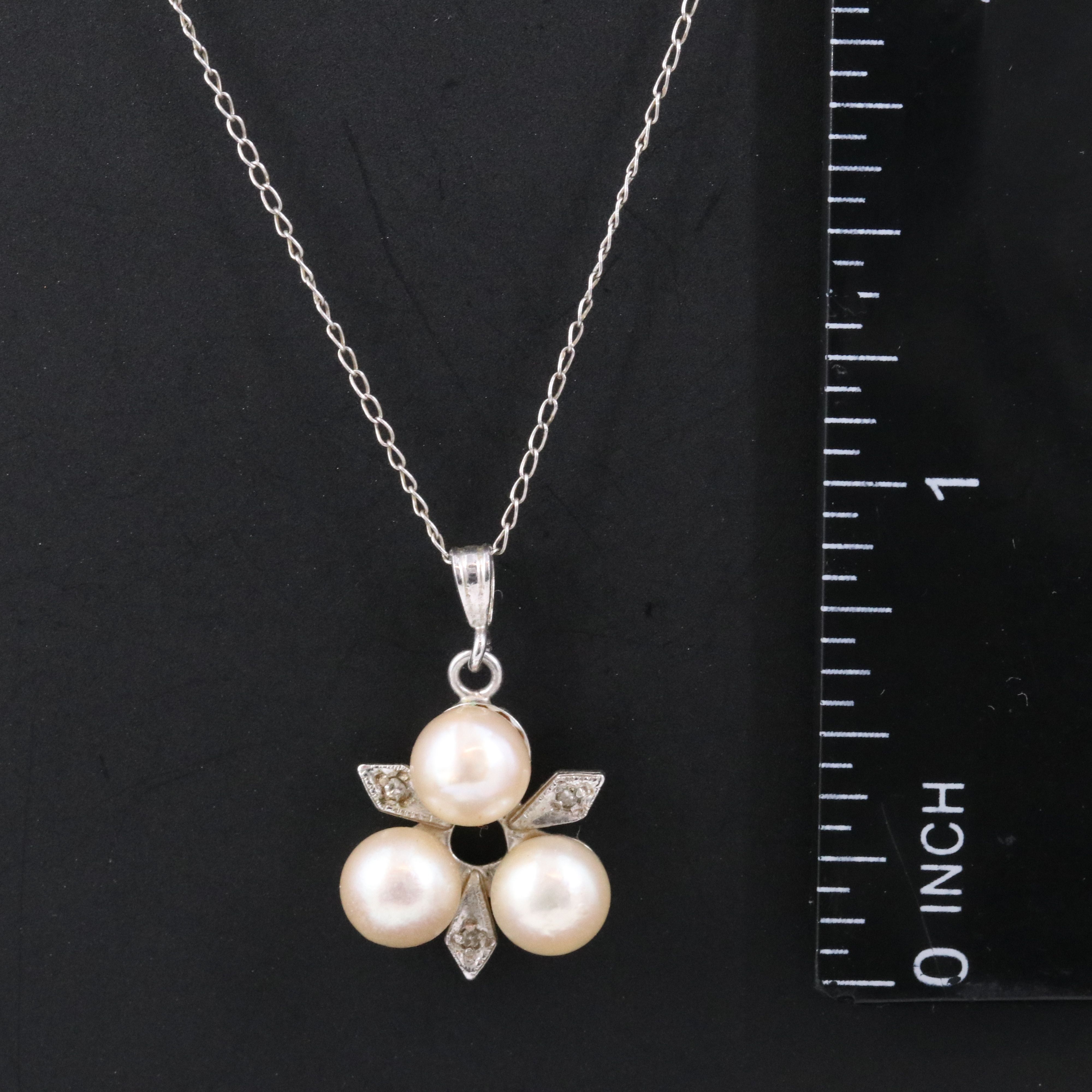 Vintage 14K Pearl and Diamond Pendant Necklace