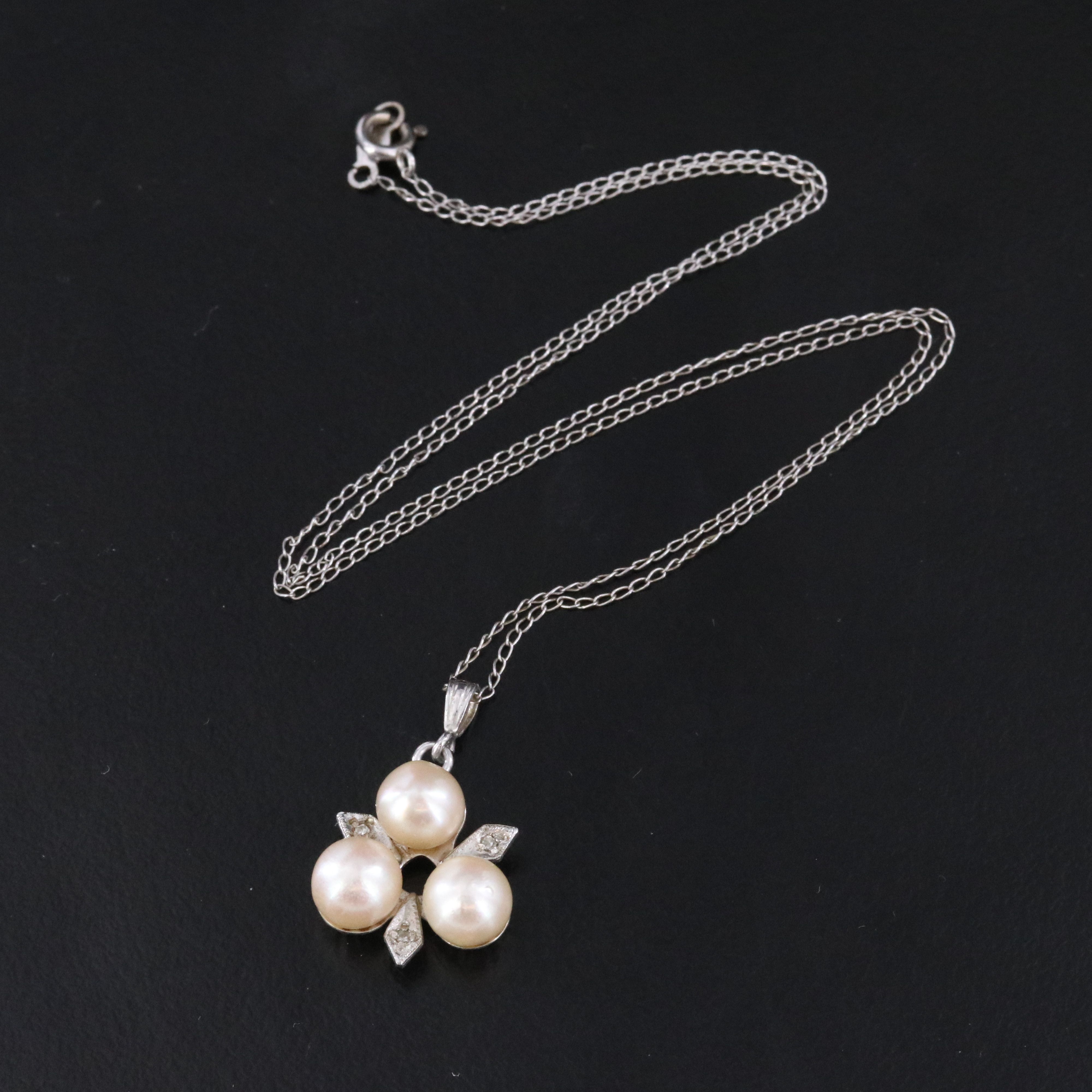Vintage 14K Pearl and Diamond Pendant Necklace