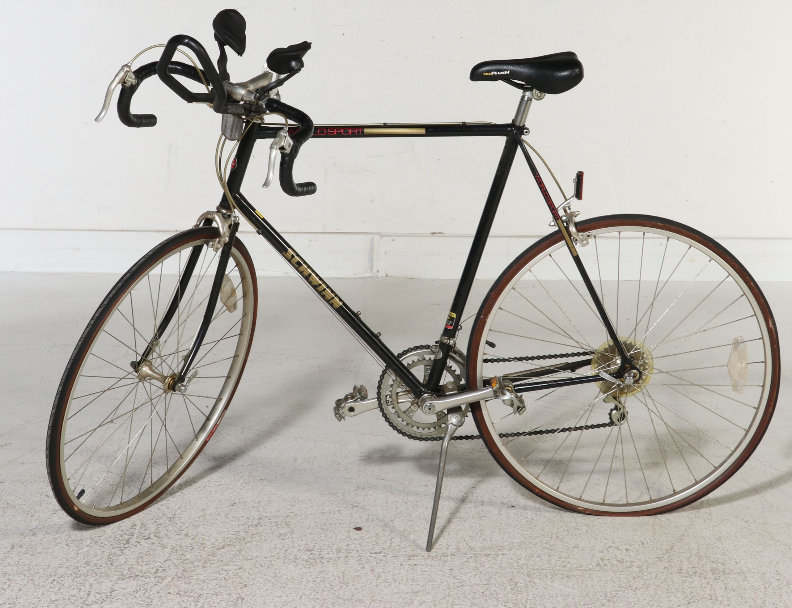 Schwinn World Sport Road Bike