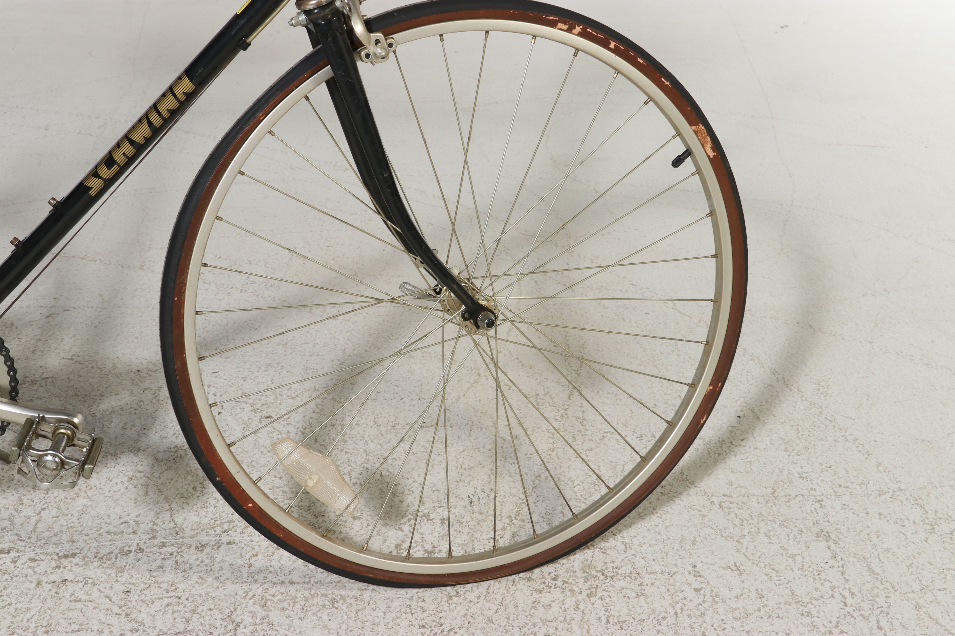 Schwinn World Sport Road Bike