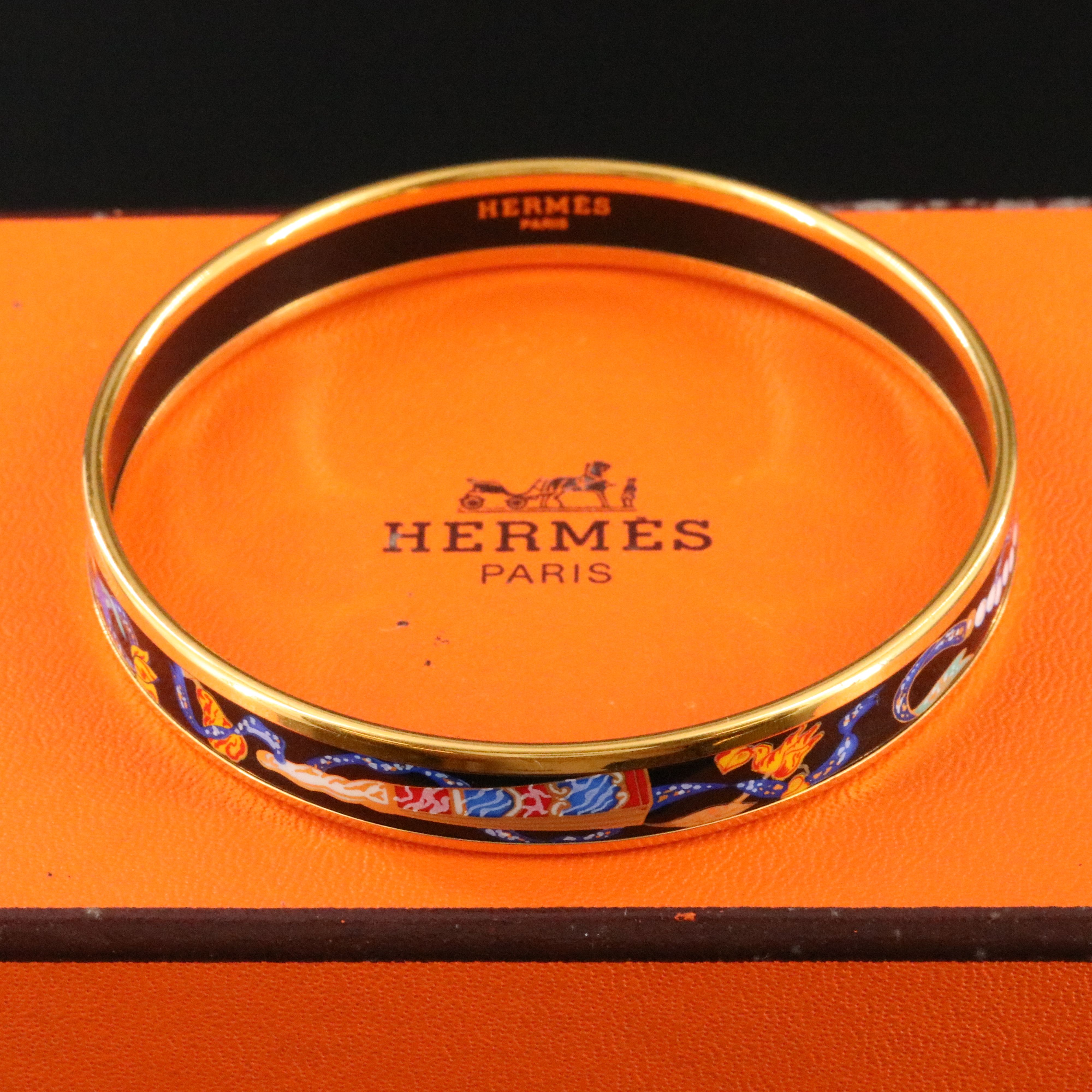 Hermès Fans and Pearls Motif Enamel Bangle
