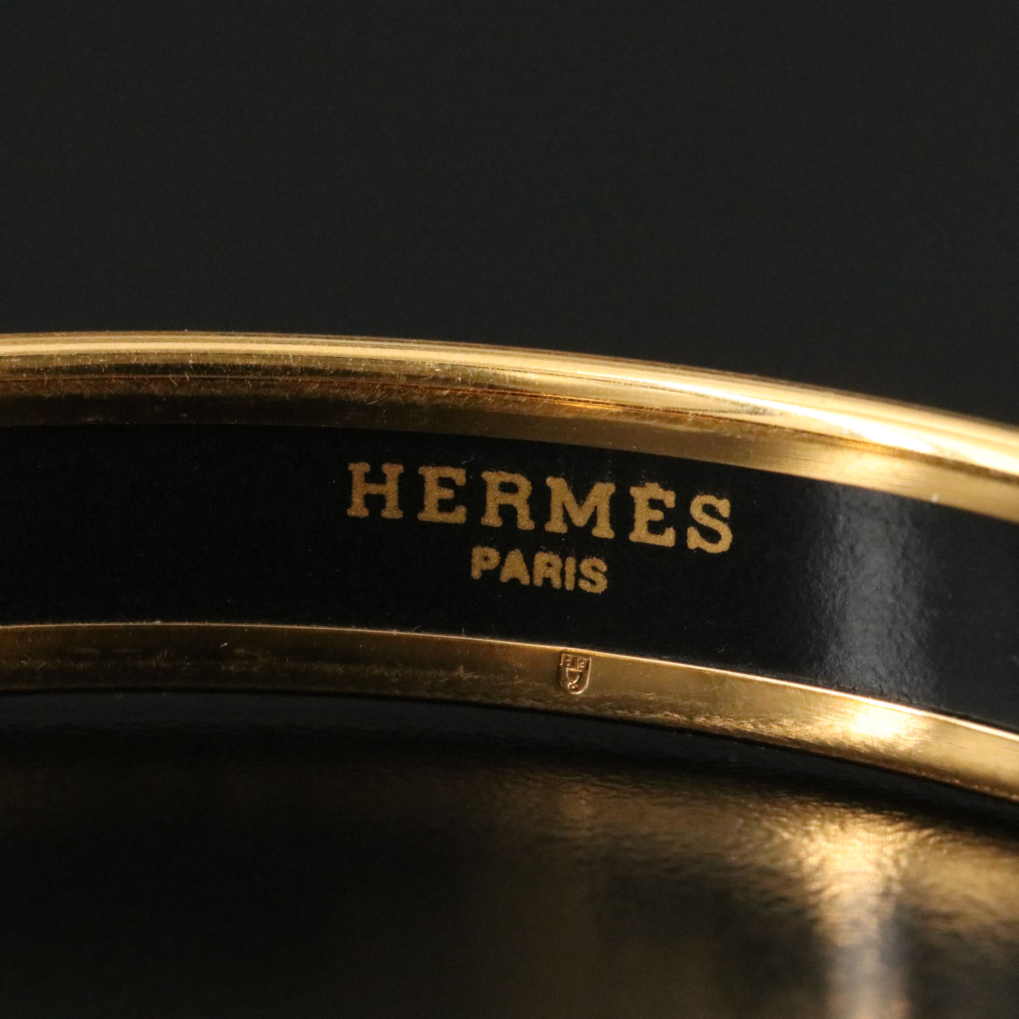 Hermès Fans and Pearls Motif Enamel Bangle