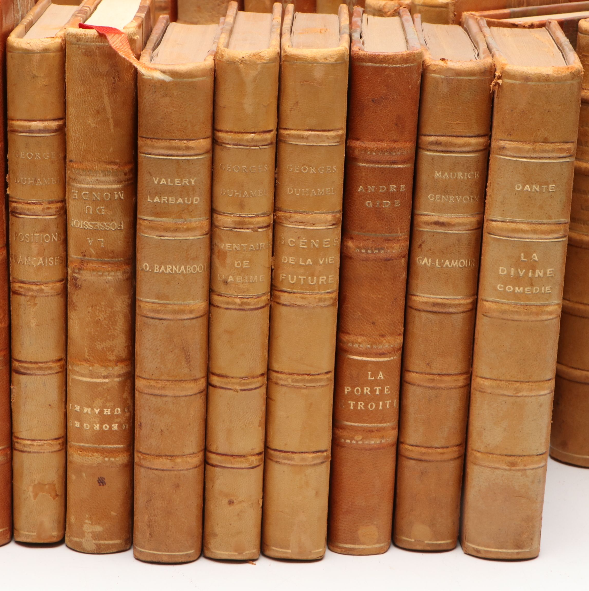 "Le Sang des autres" by Simone de Beauvoir and More Literary Classics