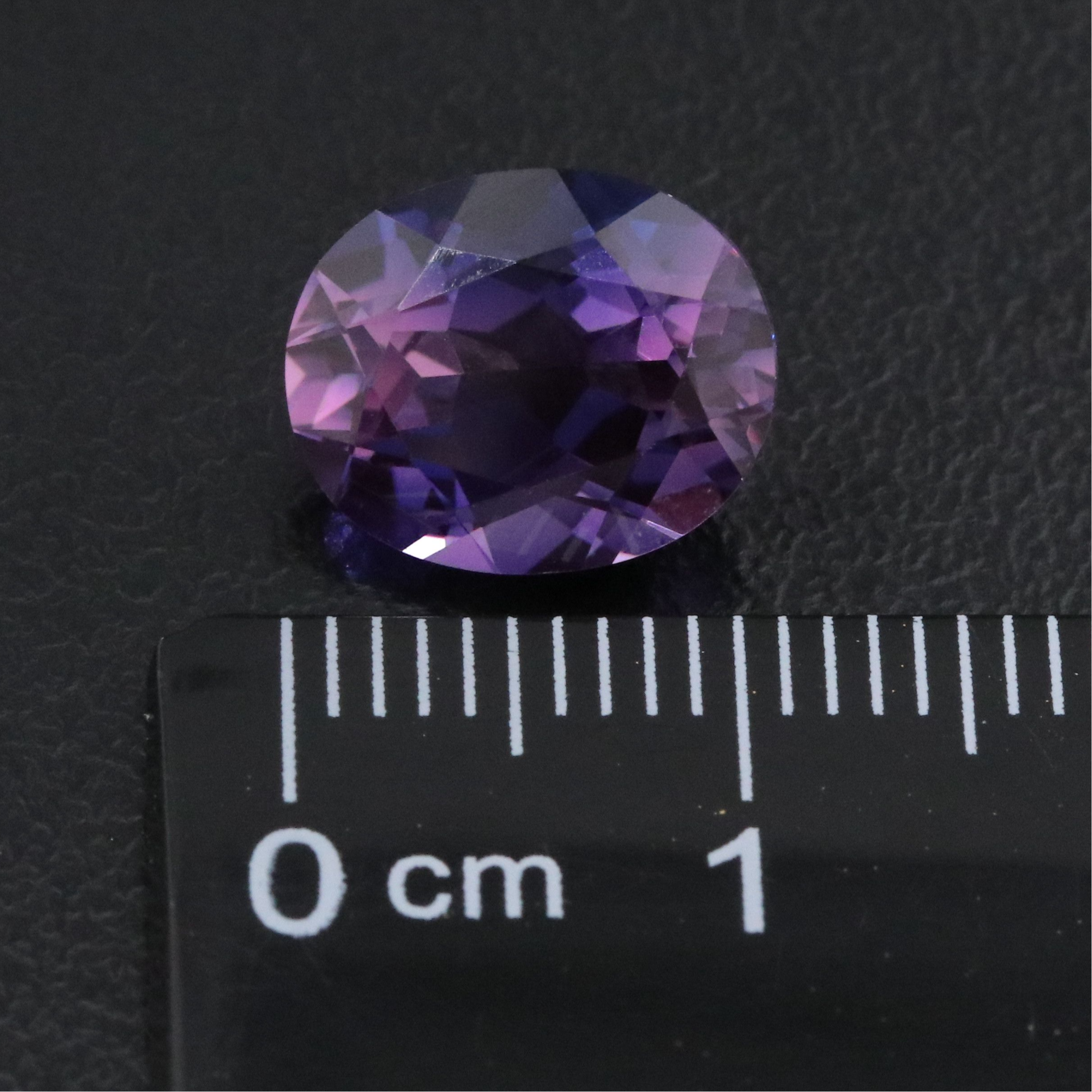 Loose 4.85 CT Lab Grown Sapphire
