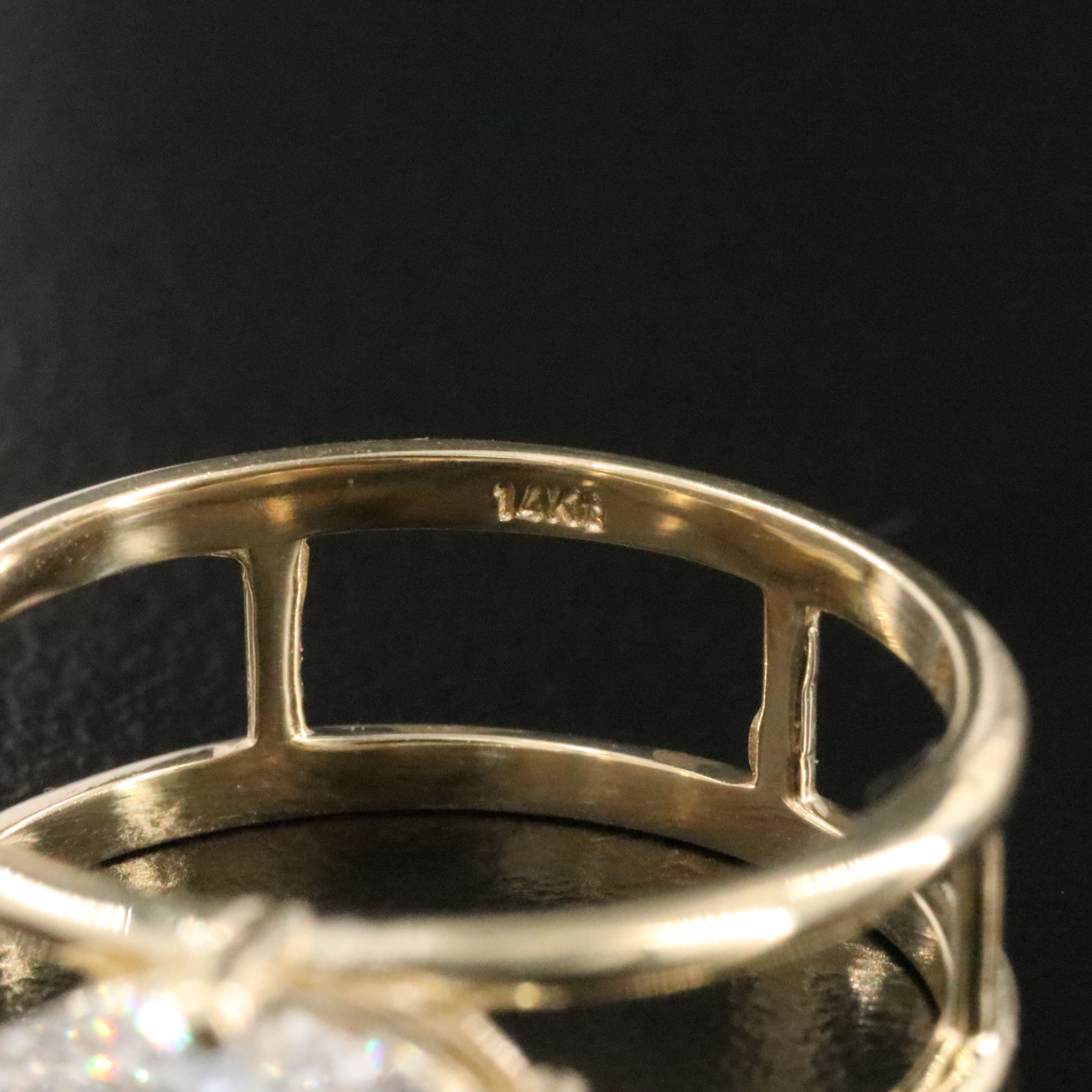 14K 2.01 CT Lab Grown Diamond Ring with IGI Report