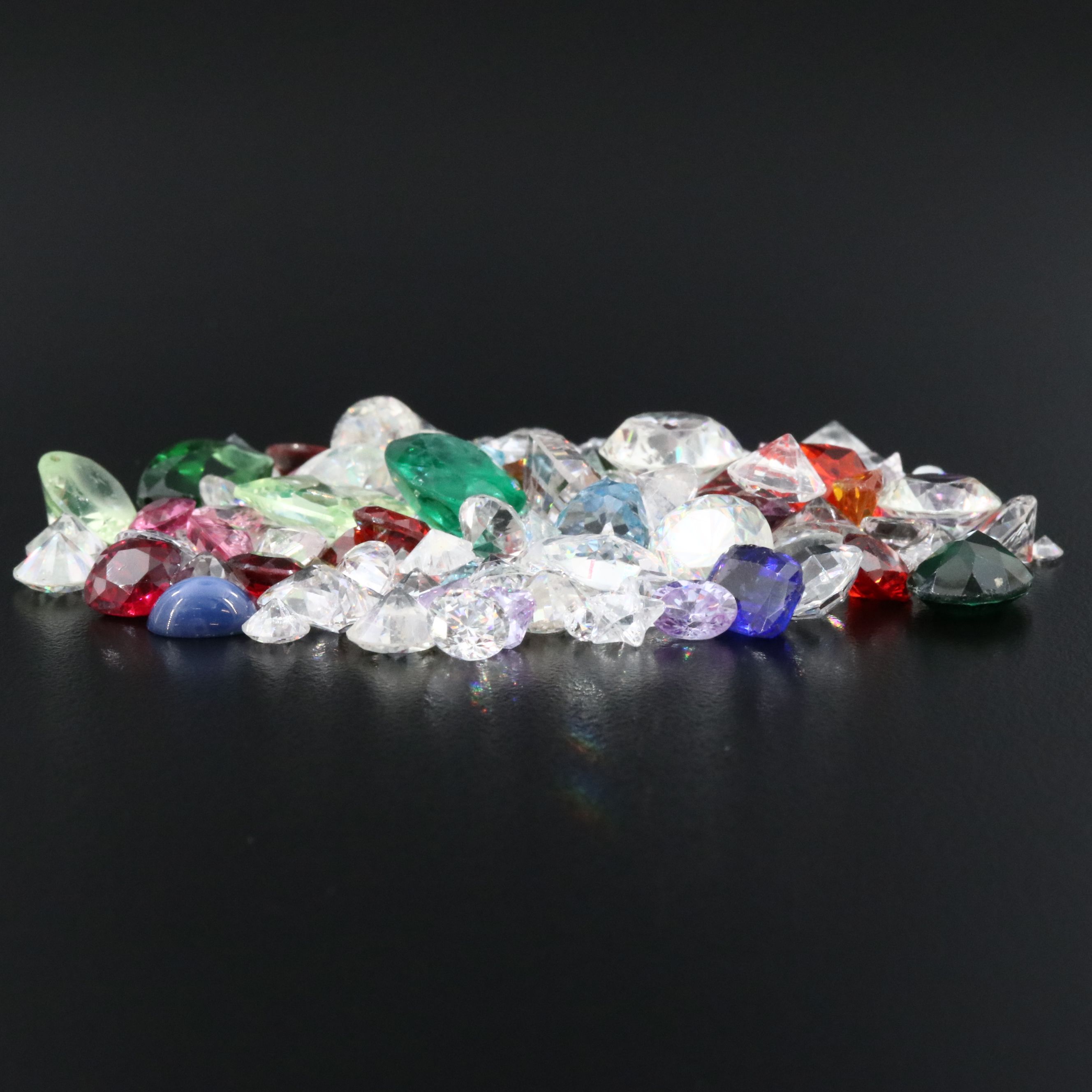 Loose 288.88 CTW Gemstones with Lab Grown Spinel and Lab Grown Star Sapphires