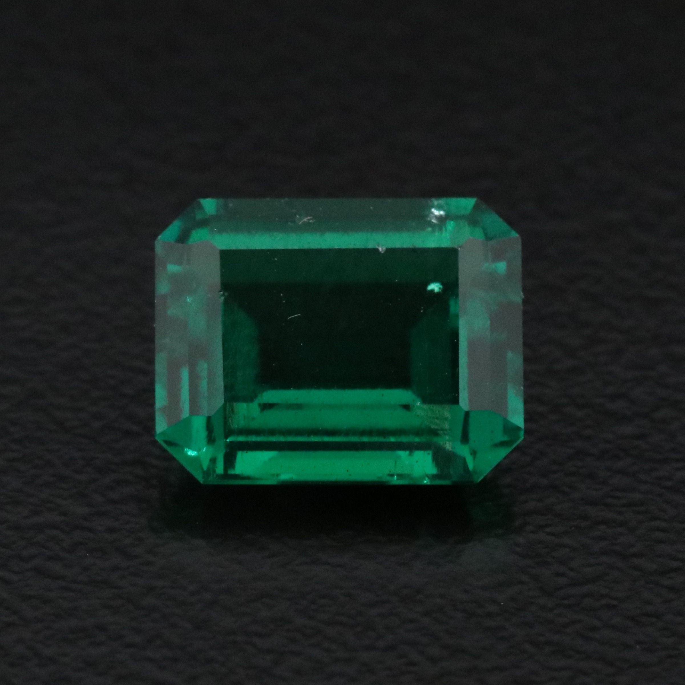 Loose 3.55 CT Lab Grown Emerald