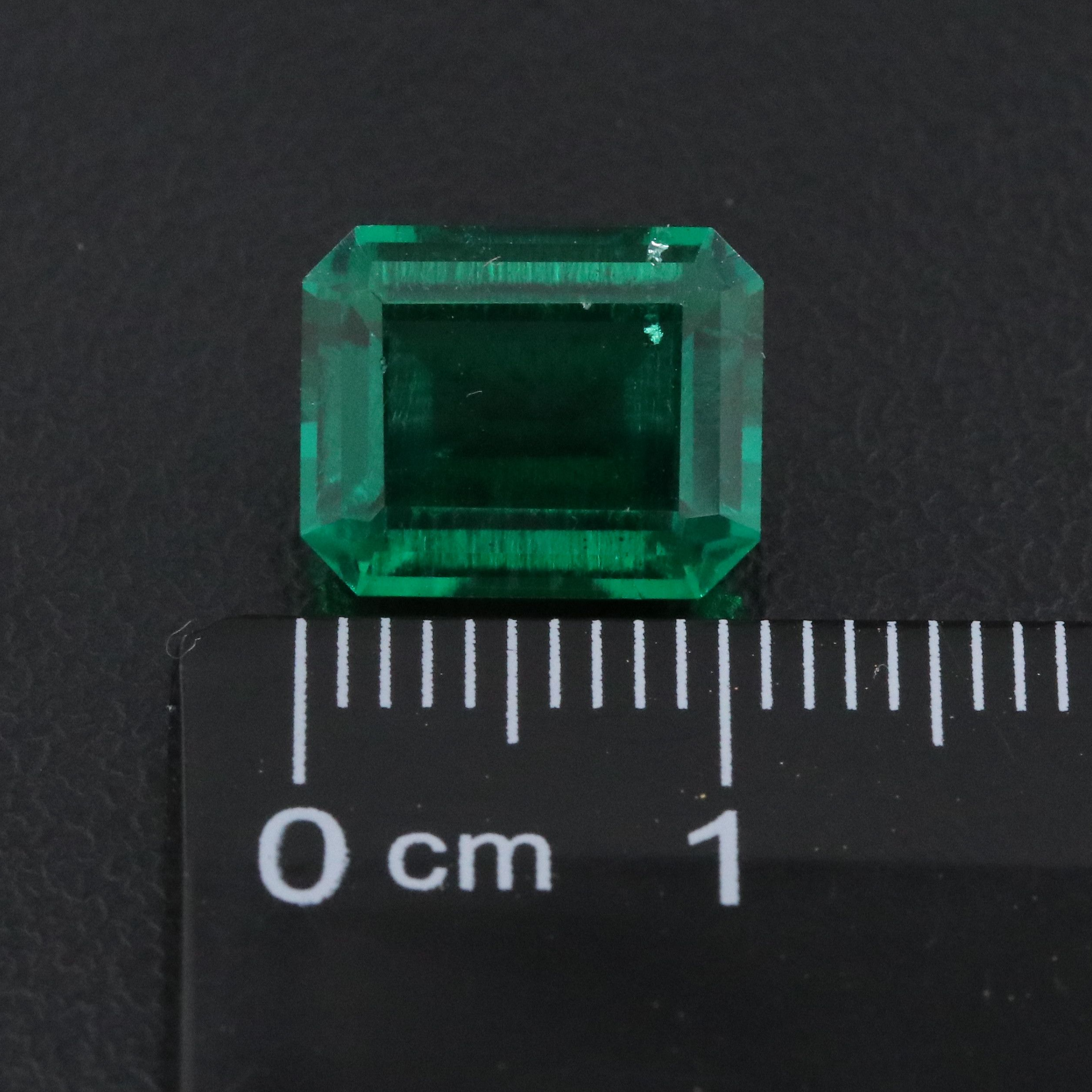 Loose 3.55 CT Lab Grown Emerald
