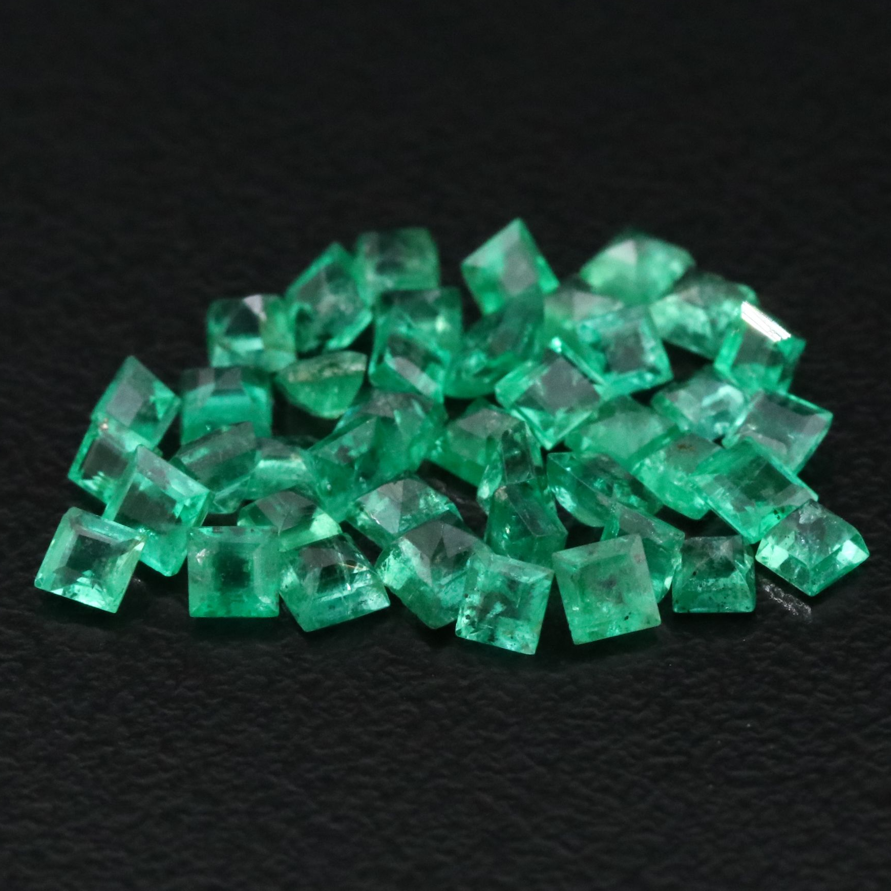 Loose 2.83 CTW Emerald Lot