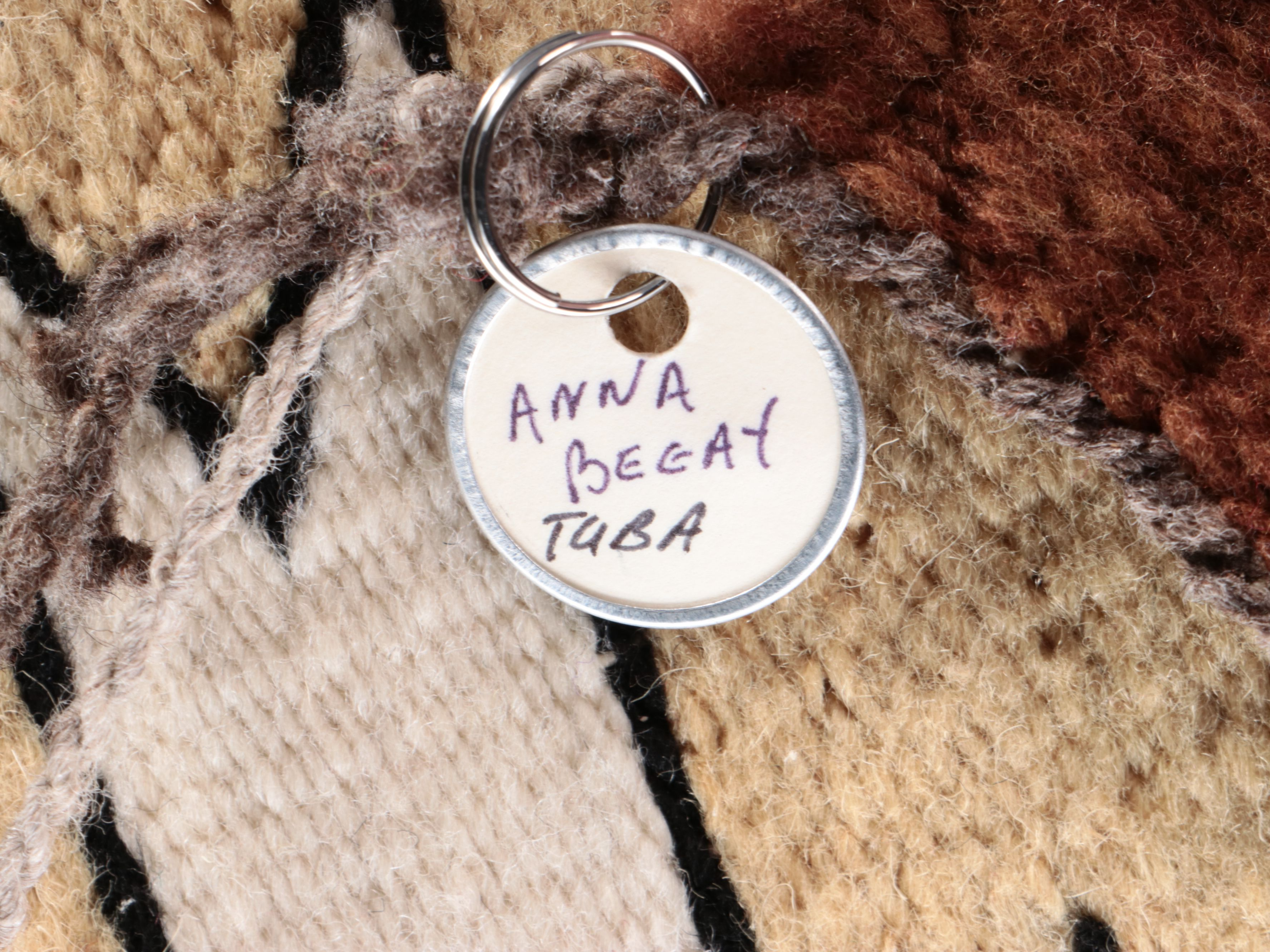 2'5 x 2'8 Anna Begay Handwoven Navajo Wool Accent Rug