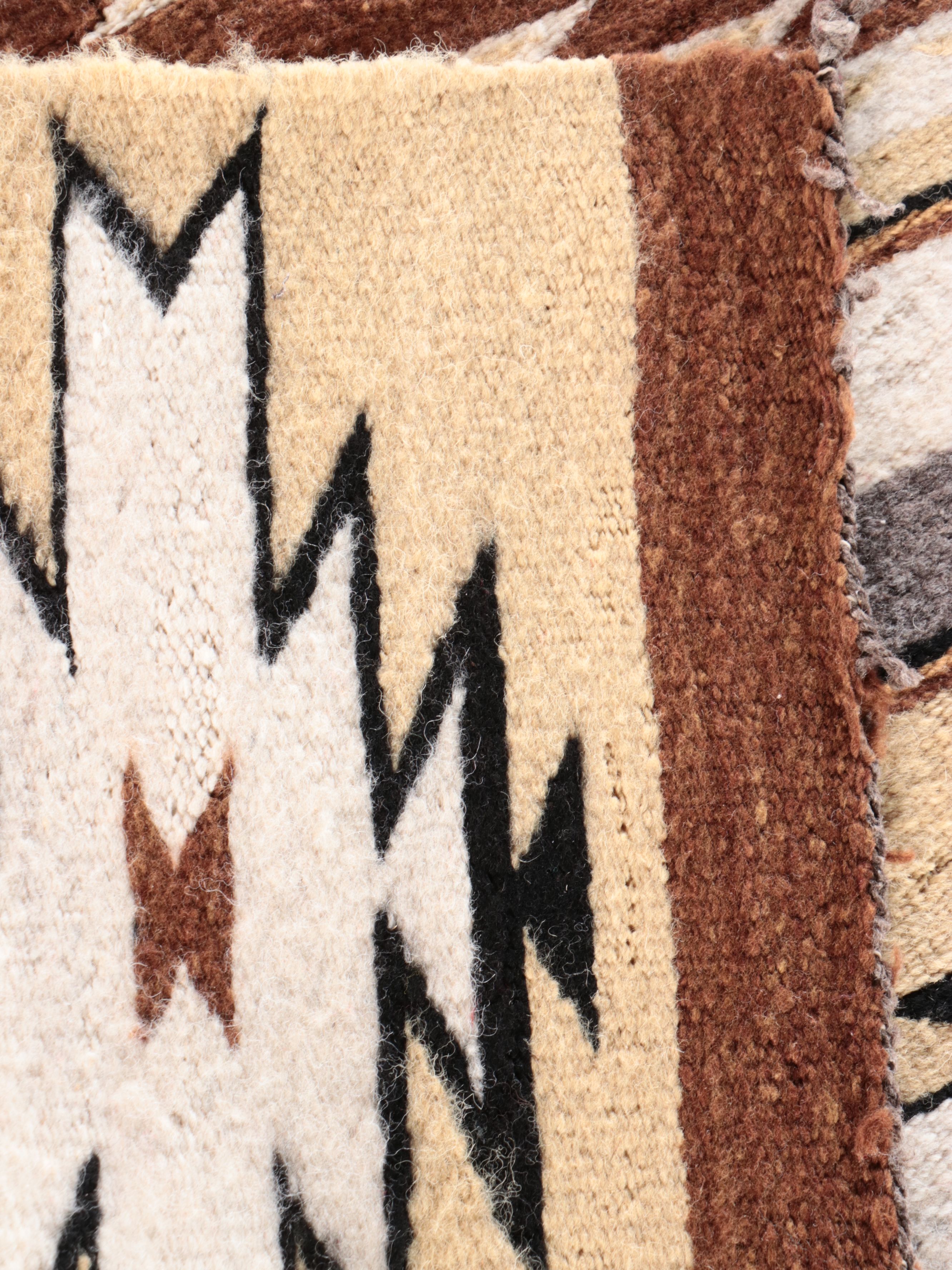 2'5 x 2'8 Anna Begay Handwoven Navajo Wool Accent Rug