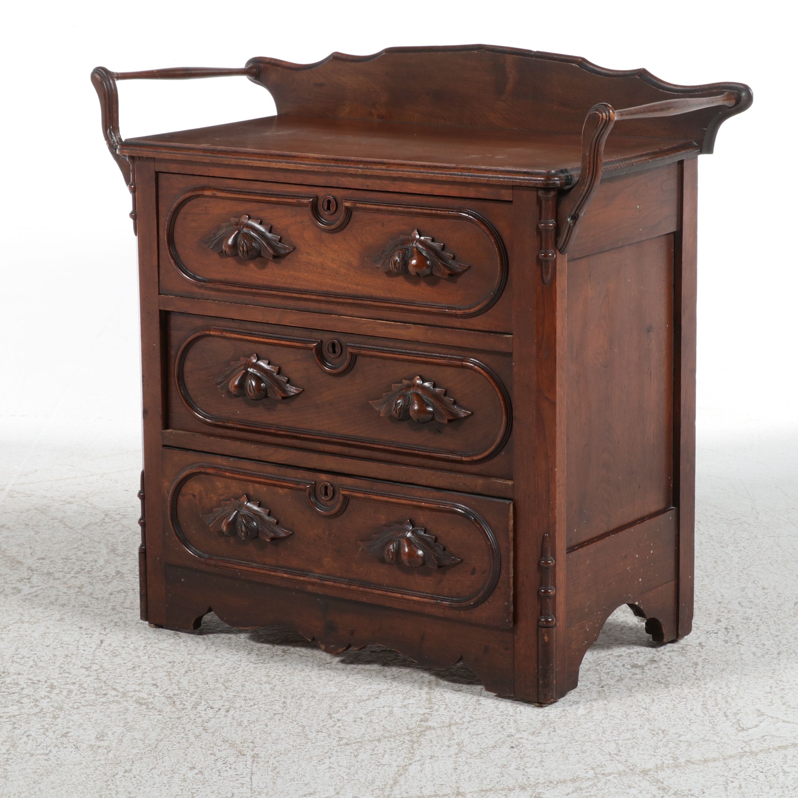 American Renaissance Revival Walnut "Wishbone" Commode, Mid to Late 19th Century