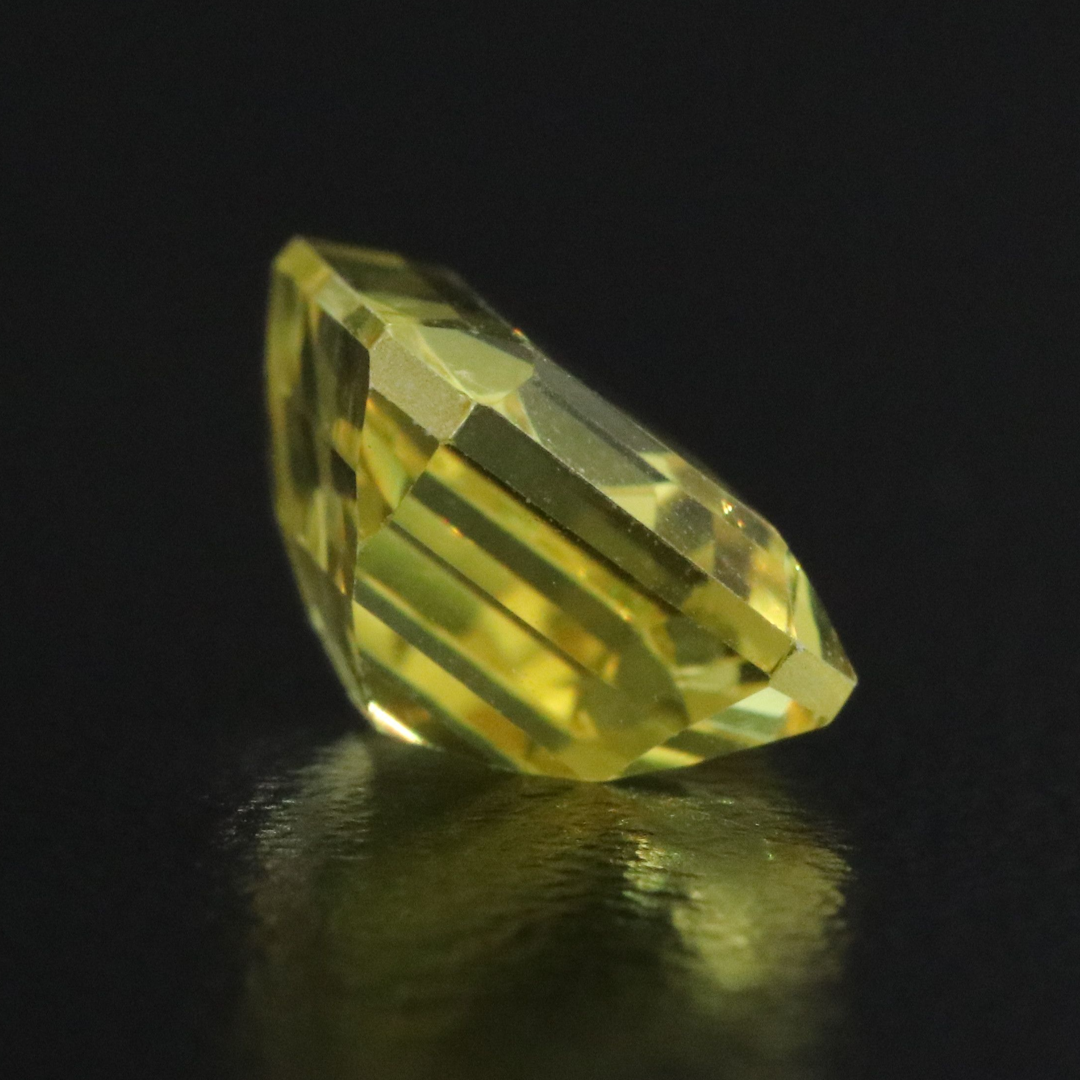 Loose 4.72 CT Lab Grown Yellow Sapphire