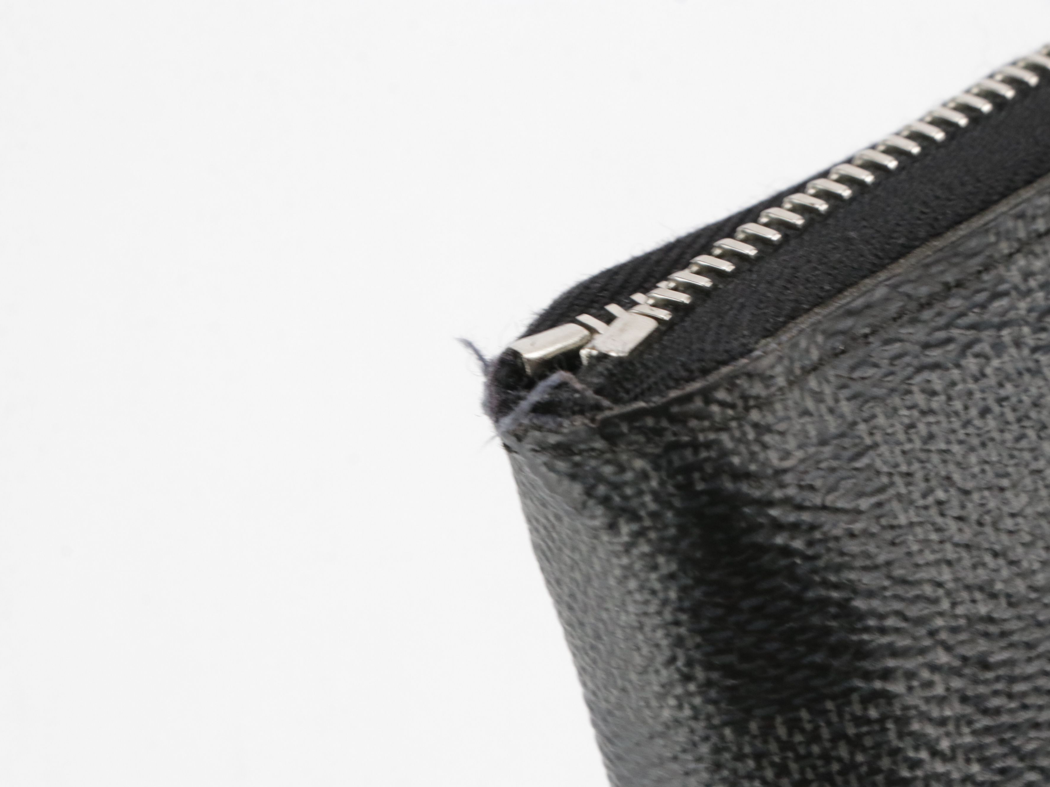 Louis Vuitton Zippy Wallet in Graphite Damier and Black Leather