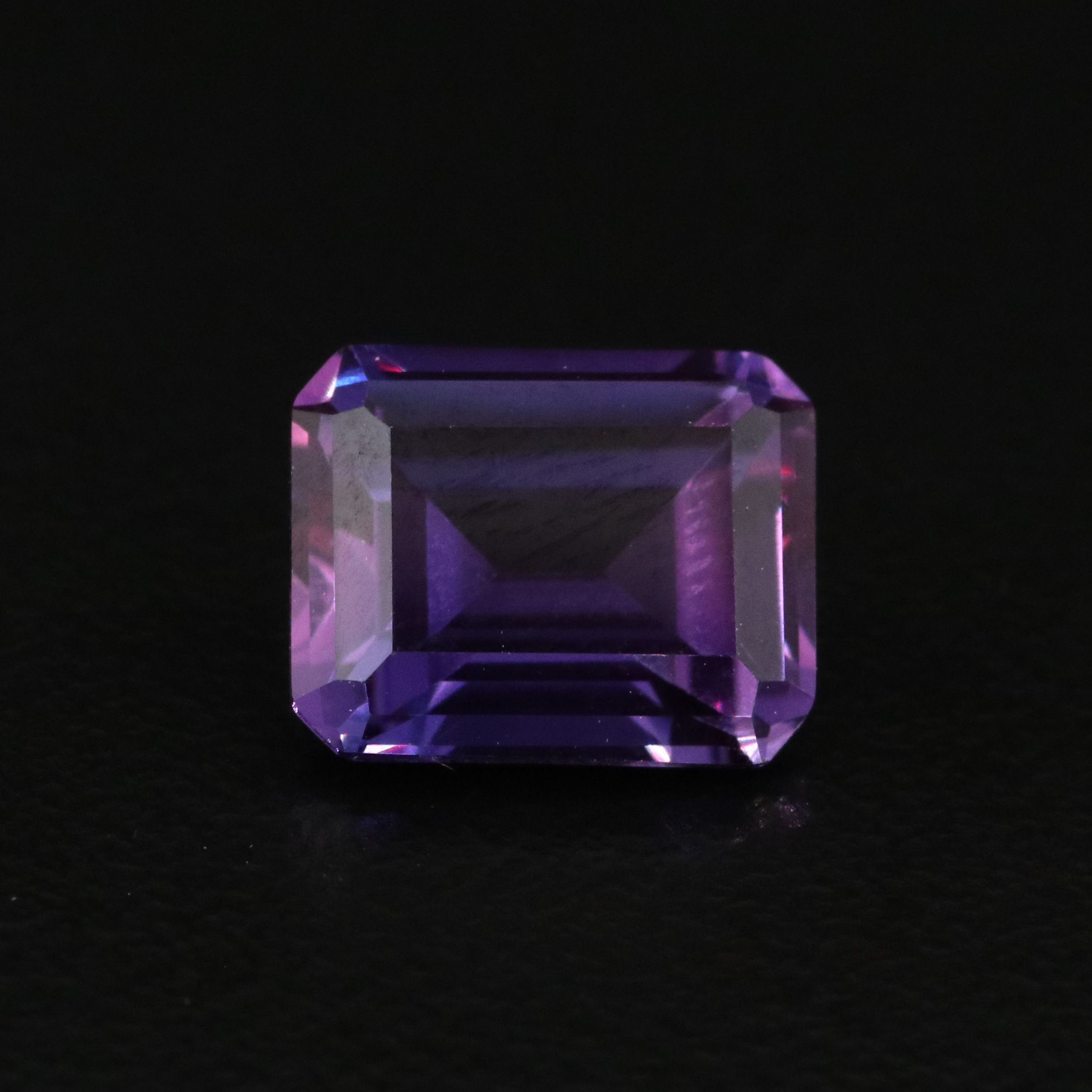 Loose 4.41 CT Lab Grown Sapphire