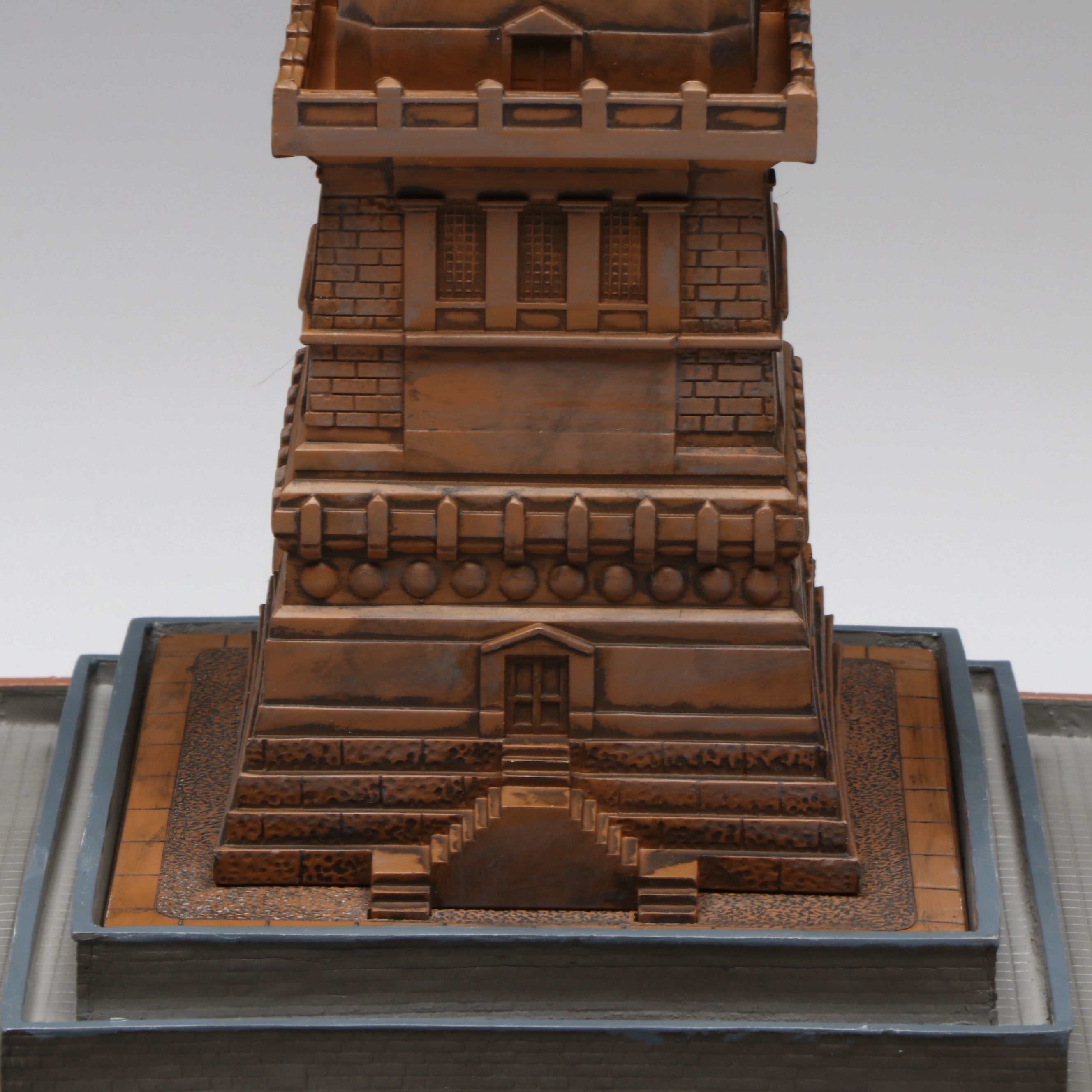 Aristo Craft Trains Statue of Liberty O Gauge Model