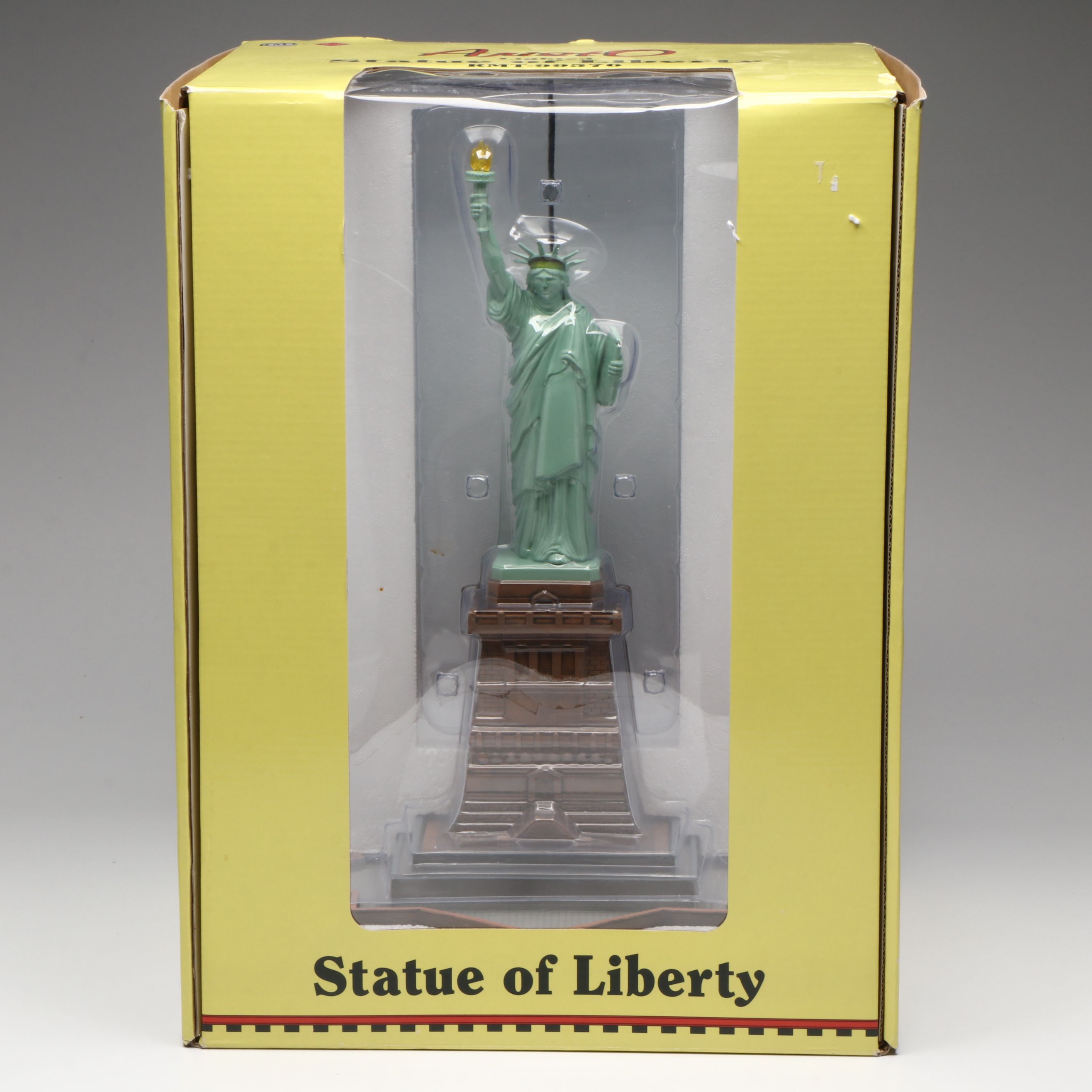 Aristo Craft Trains Statue of Liberty O Gauge Model