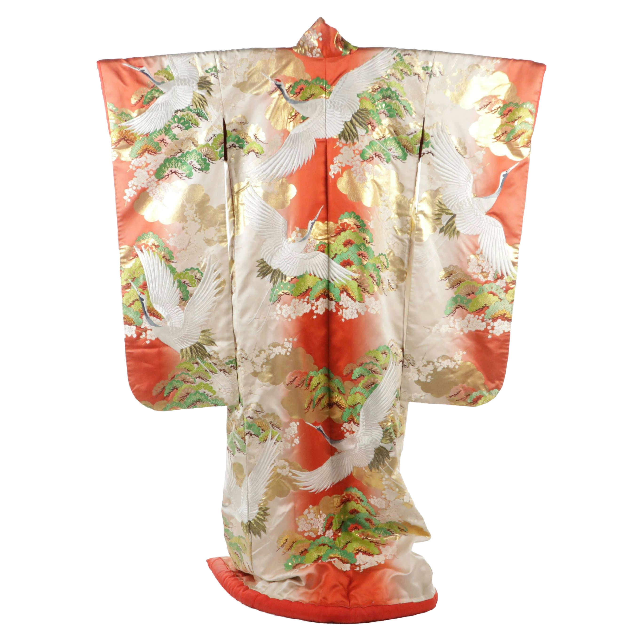 Japanese Metallic Gold Embroidered Bokashi Uchikake