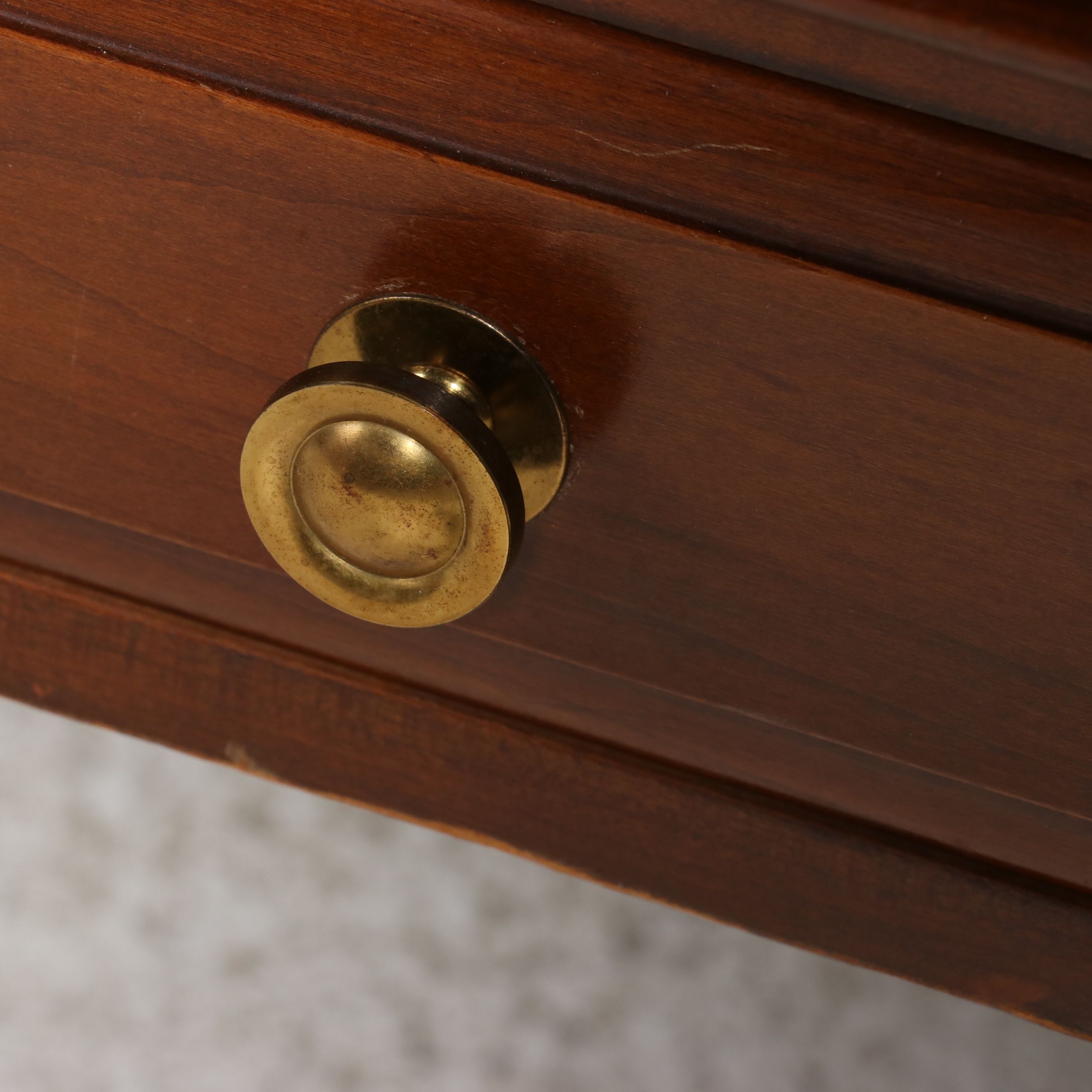 Willett Furniture Mid Century Two-Tier Cherry Cocktail Table, Mid-20th Century