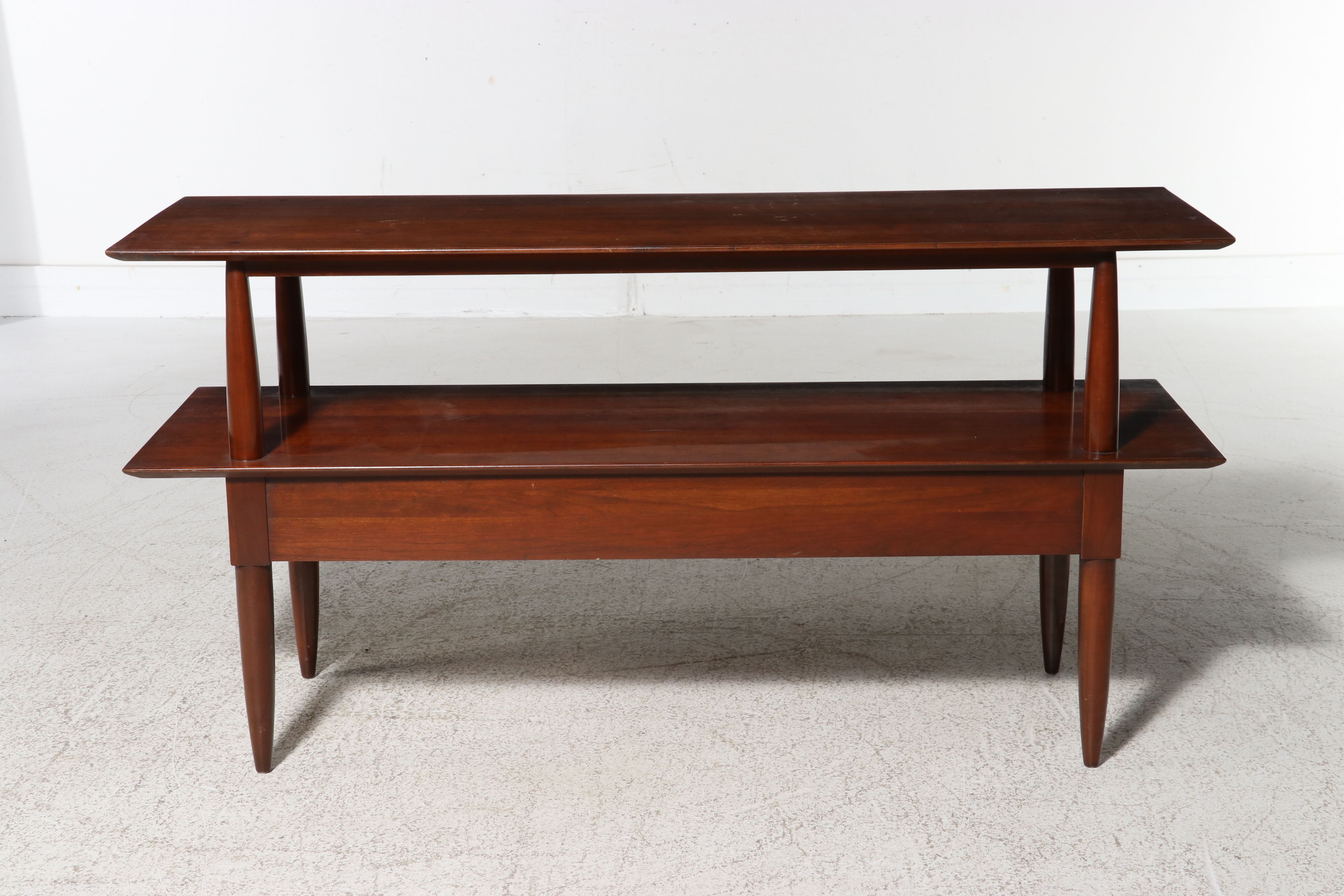 Willett Furniture Mid Century Two-Tier Cherry Cocktail Table, Mid-20th Century