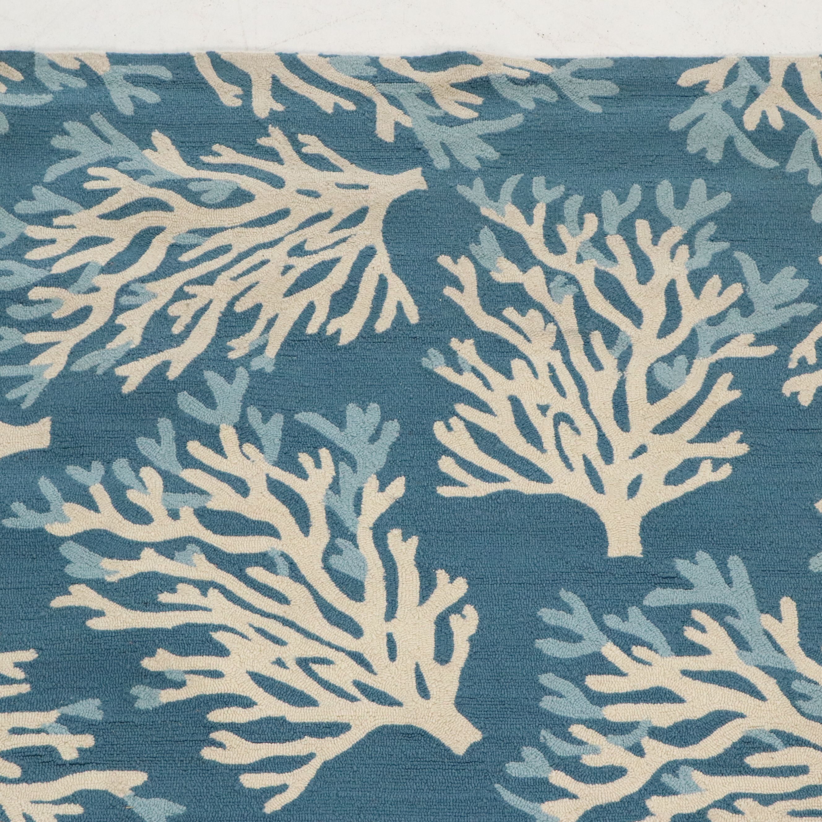 4'11 x 7'6 Machine Made Contemporary Coastal Branch Coral Area Rug