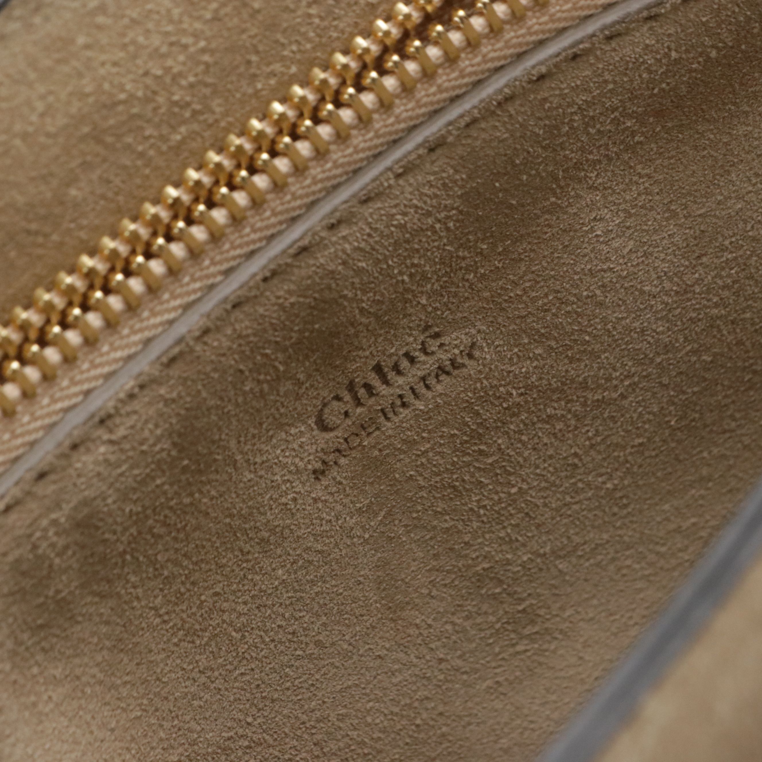 Chloé Faye Medium Shoulder Bag in Black Calfskin Leather and Suede